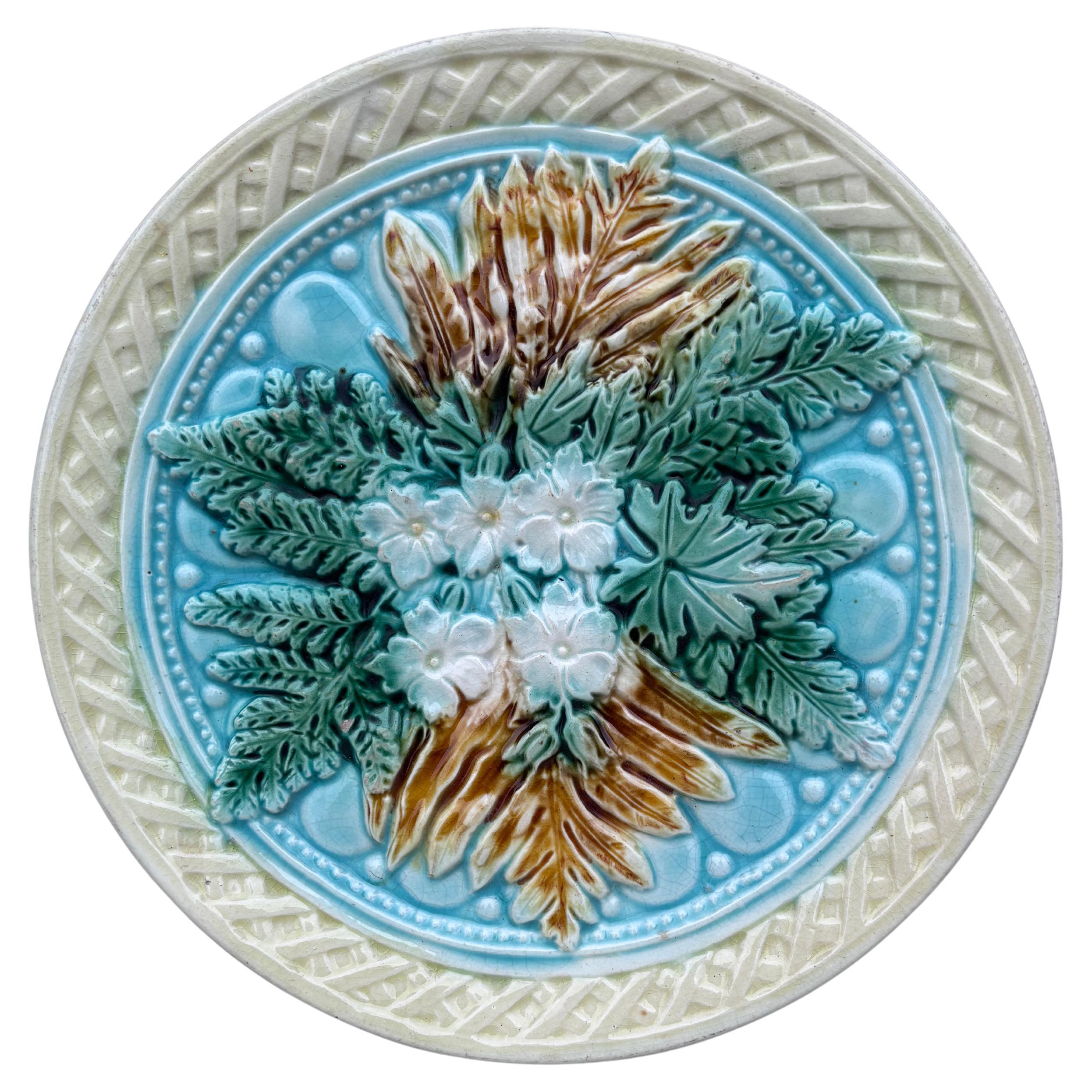 19th Century English Majolica Leaves & White Flowers Plate