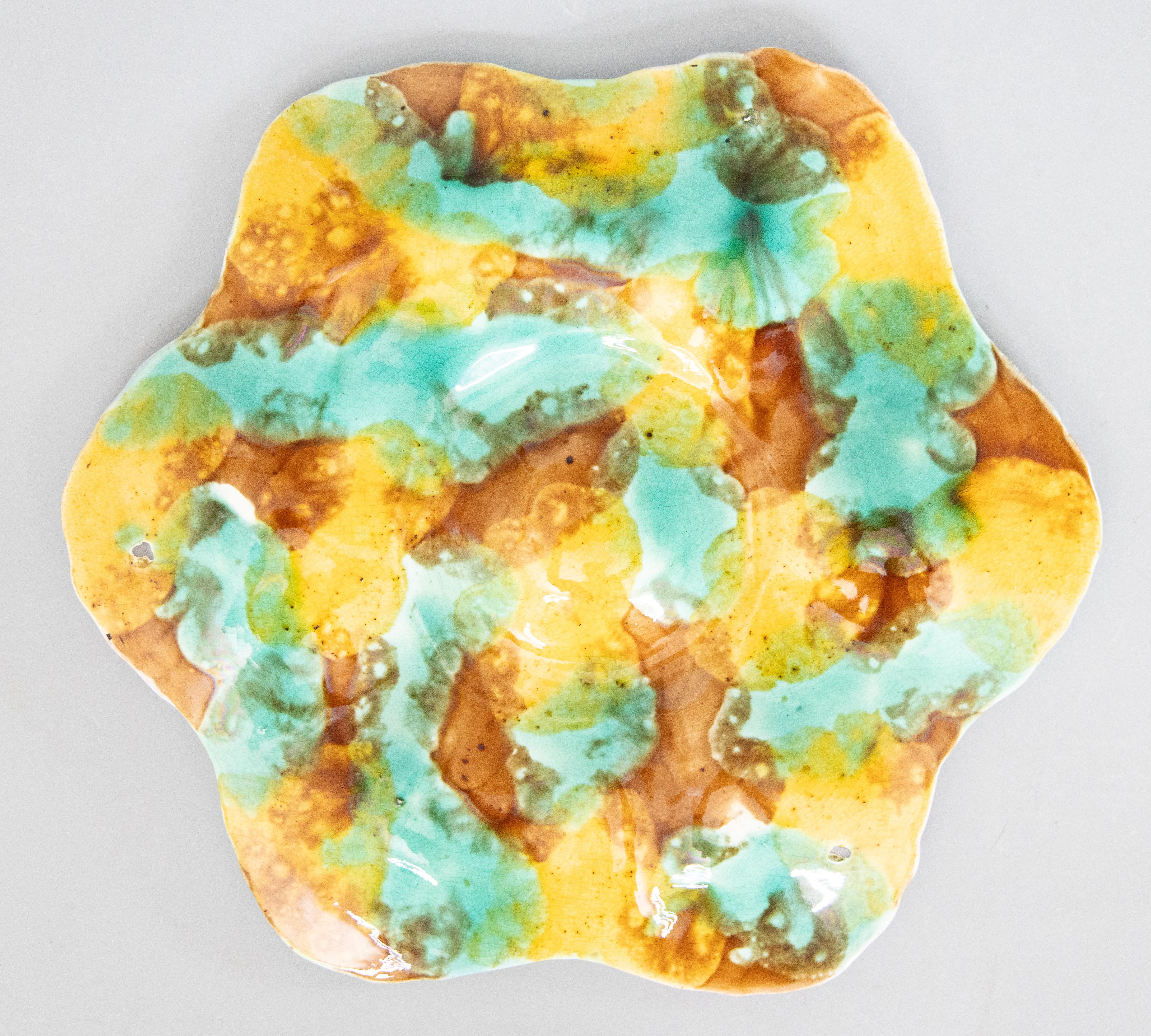 19th Century English Majolica Oyster Plate In Good Condition For Sale In Pearland, TX
