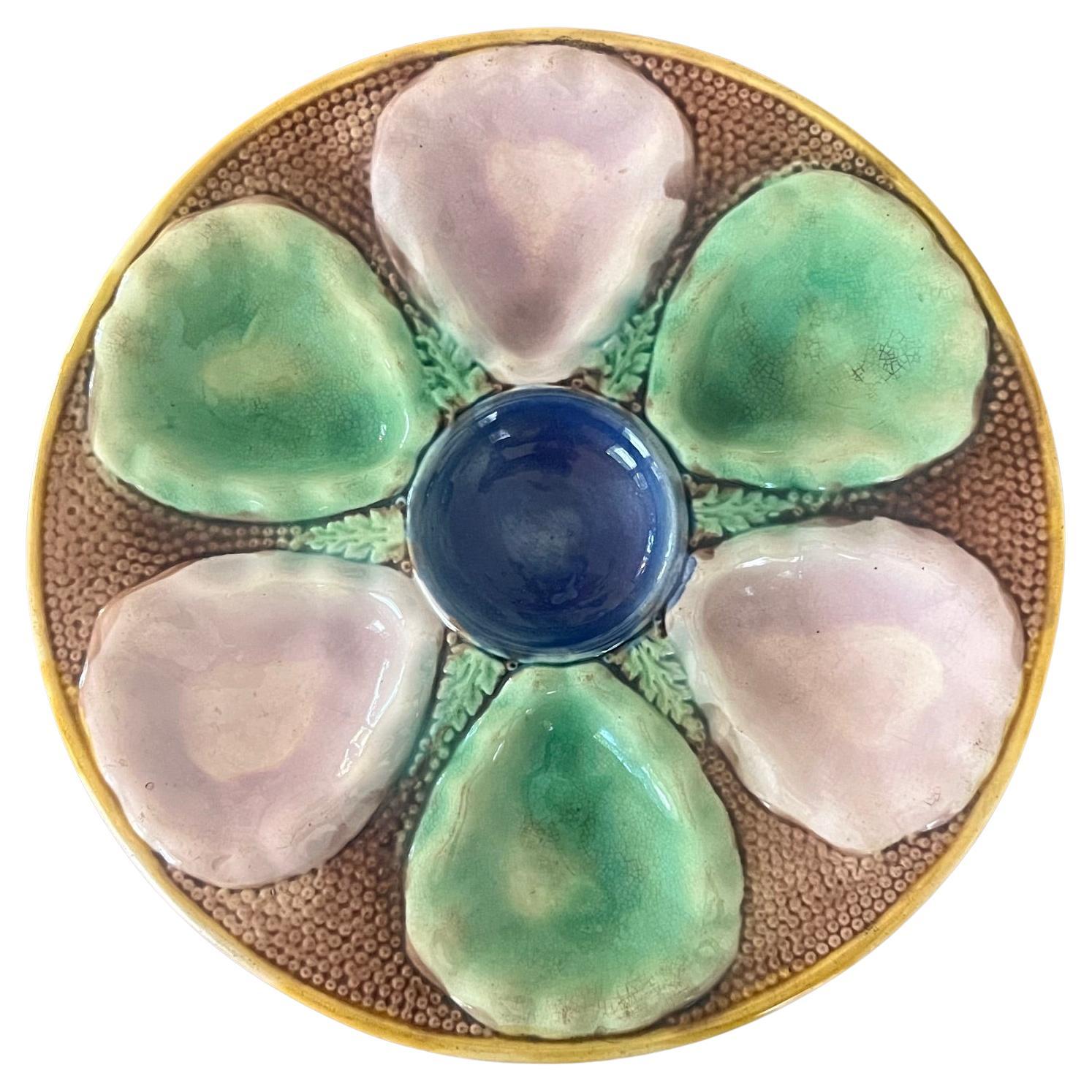19th Century English Majolica Oyster Plate in vendita