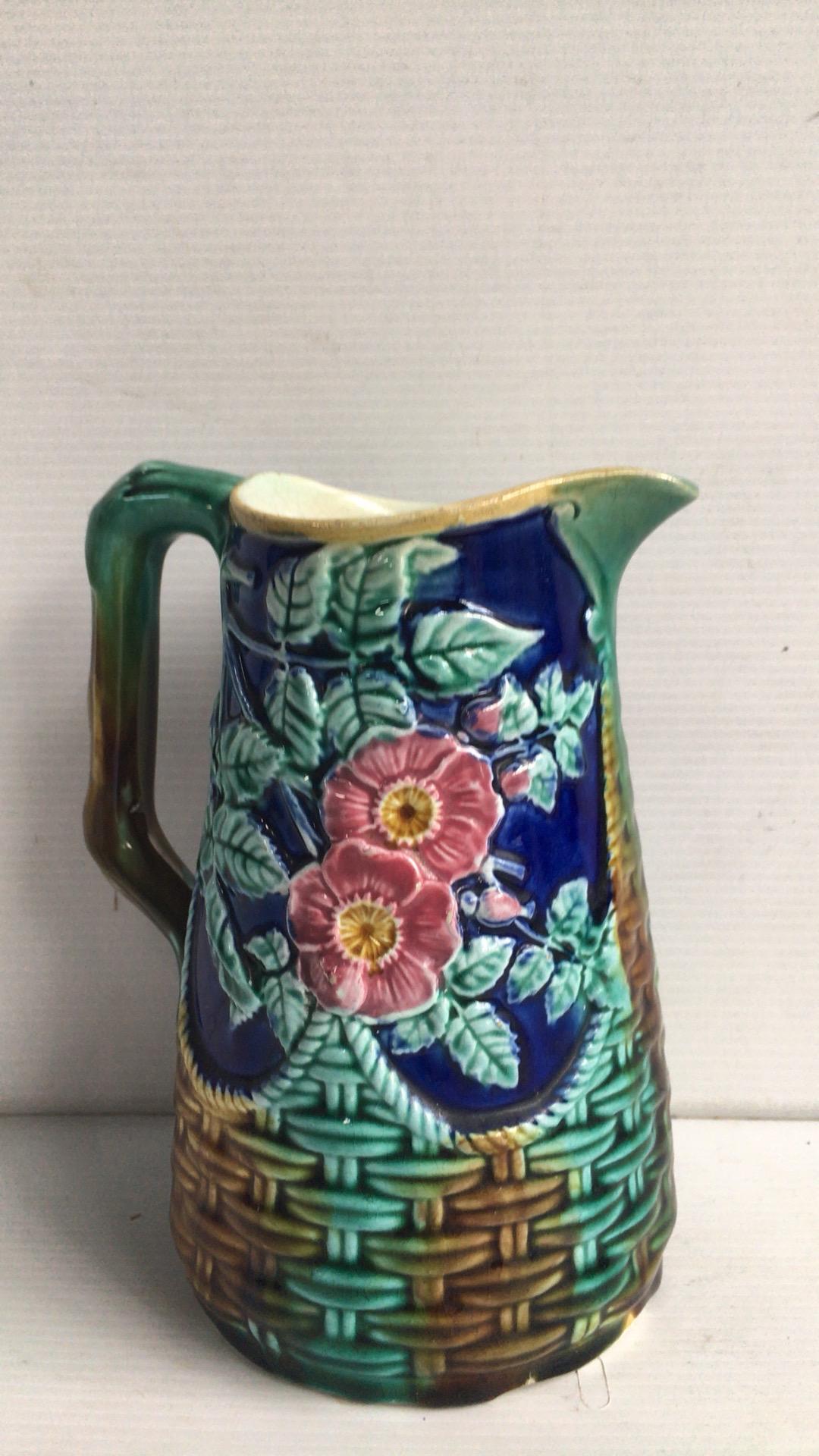 19th Century English Majolica Pink Flowers Pitcher  In Good Condition In Austin, TX
