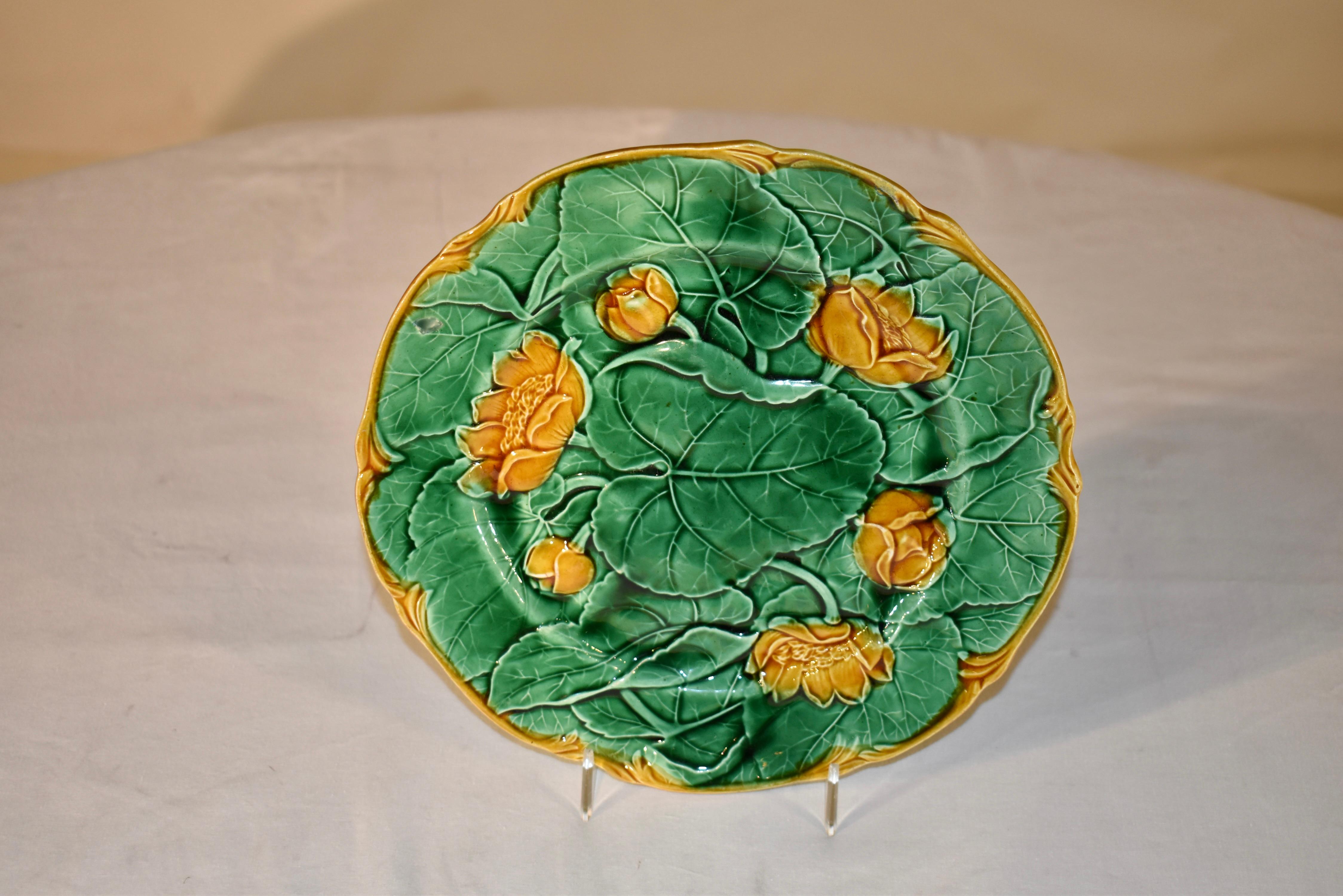 19th Century English Majolica Plate In Good Condition For Sale In High Point, NC