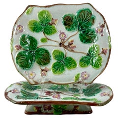 19th Century English Majolica Strawberry Pattern Footed Comports, a Pair