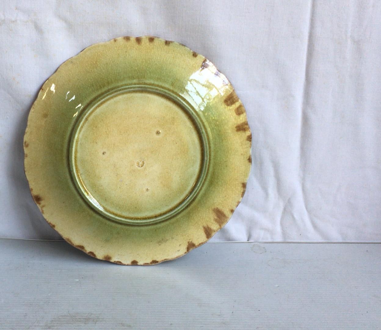 Victorian 19th Century English Majolica Sunflower Plate