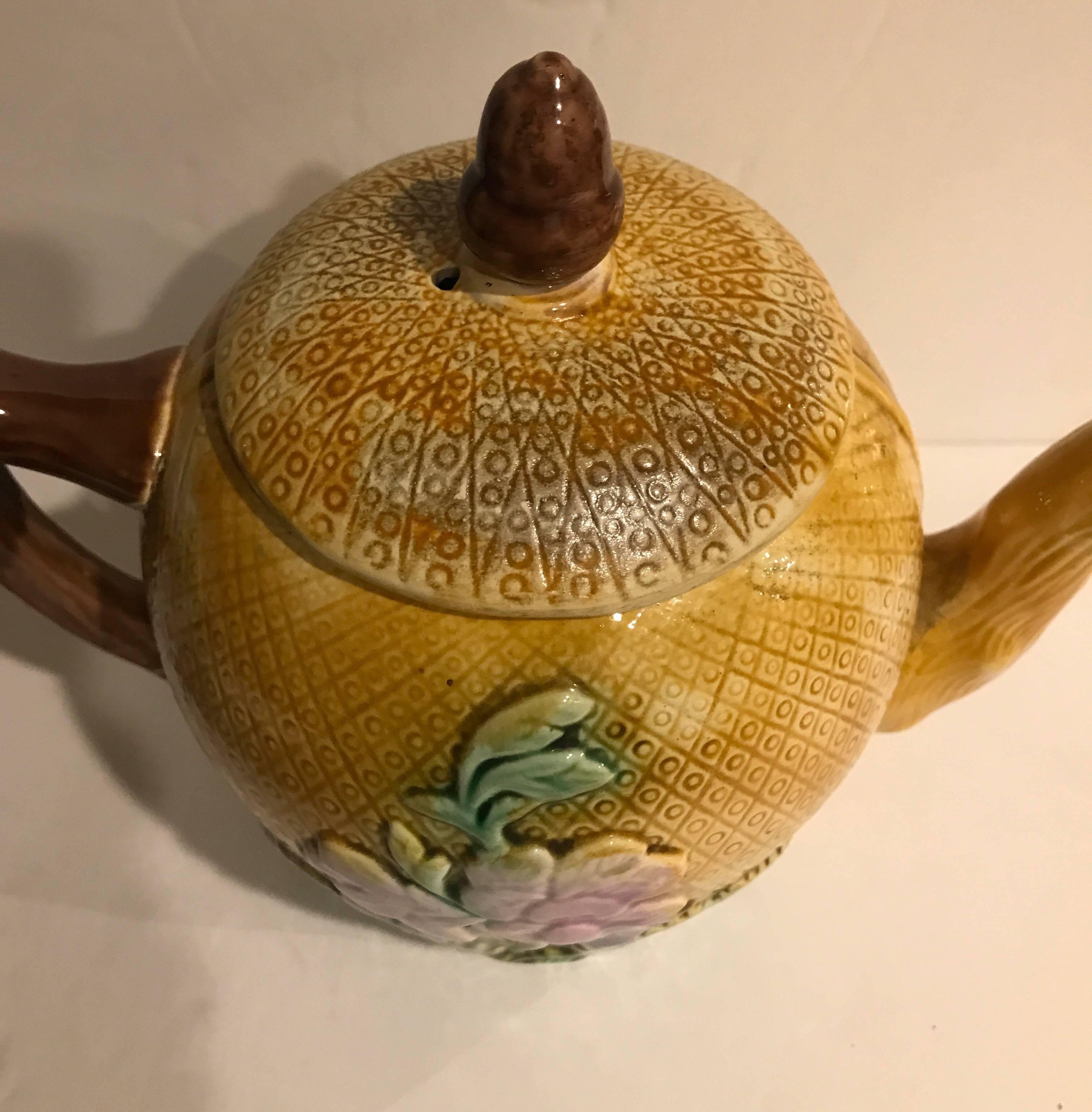 Englische Majolika-Teekanne aus dem 19. Jahrhundert im Angebot 2