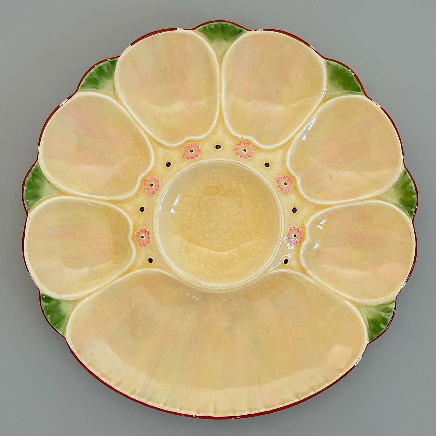 Late Victorian 19th Century English Minton Majolica Oyster Plates Pair For Sale