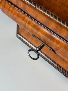 19th century English Music Jewelry Box with Swiss Mechanic System