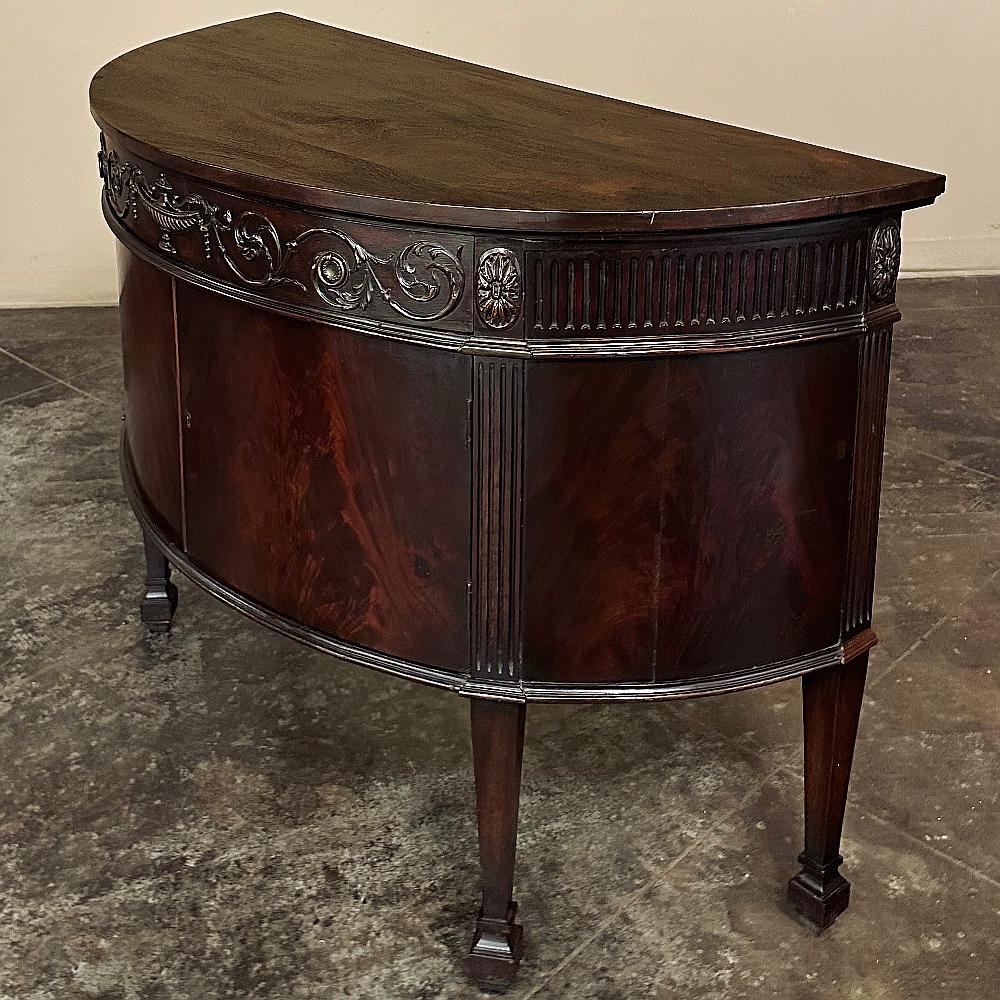 Fatto a mano Buffet Demilune neoclassico inglese del XIX secolo, 1890 circa in vendita