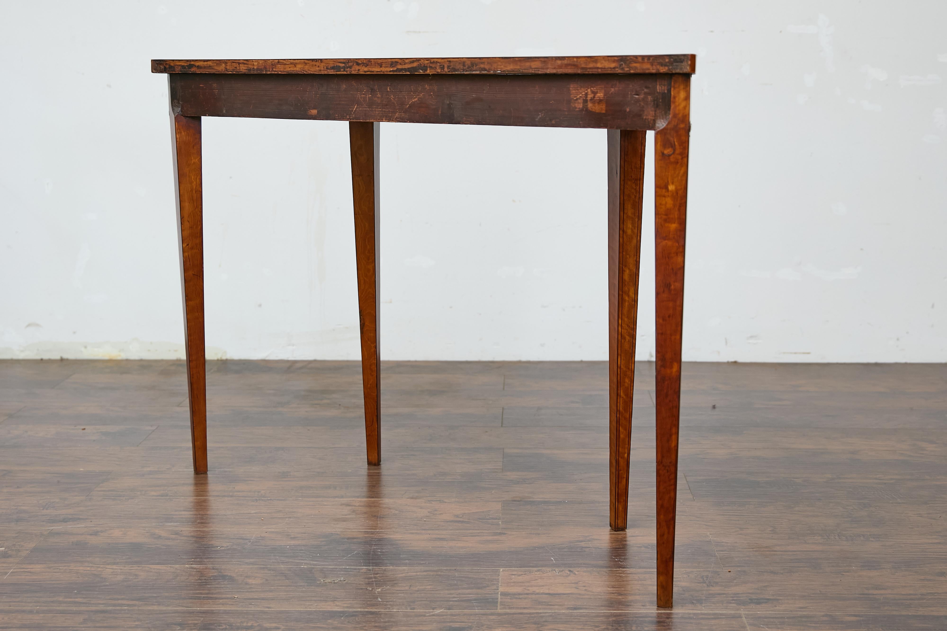 19th Century English Neoclassical Walnut Demi-Lune Table with Tapered Legs For Sale 5