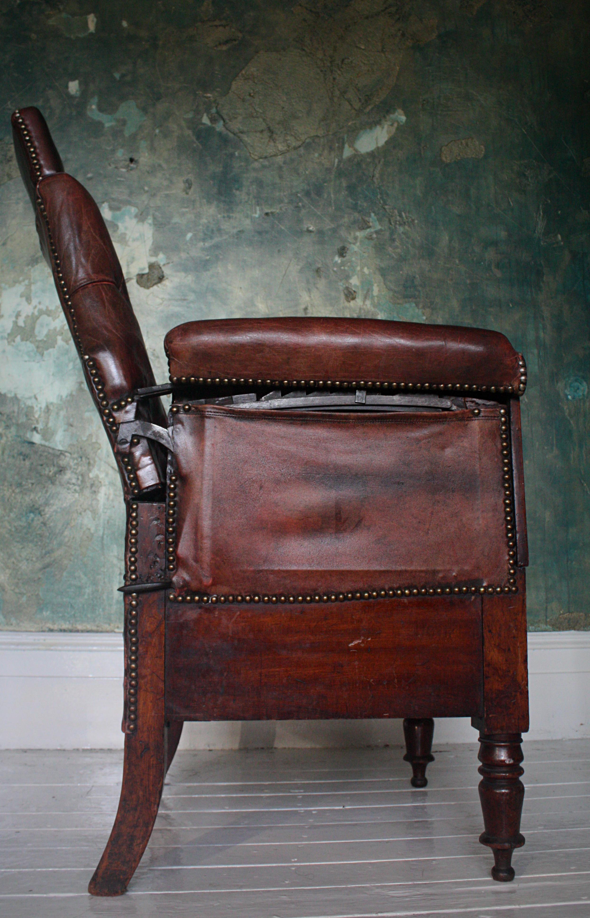 19th Century English Oak Adjustable Maroon Buttoned Leather Barbers Chair 7