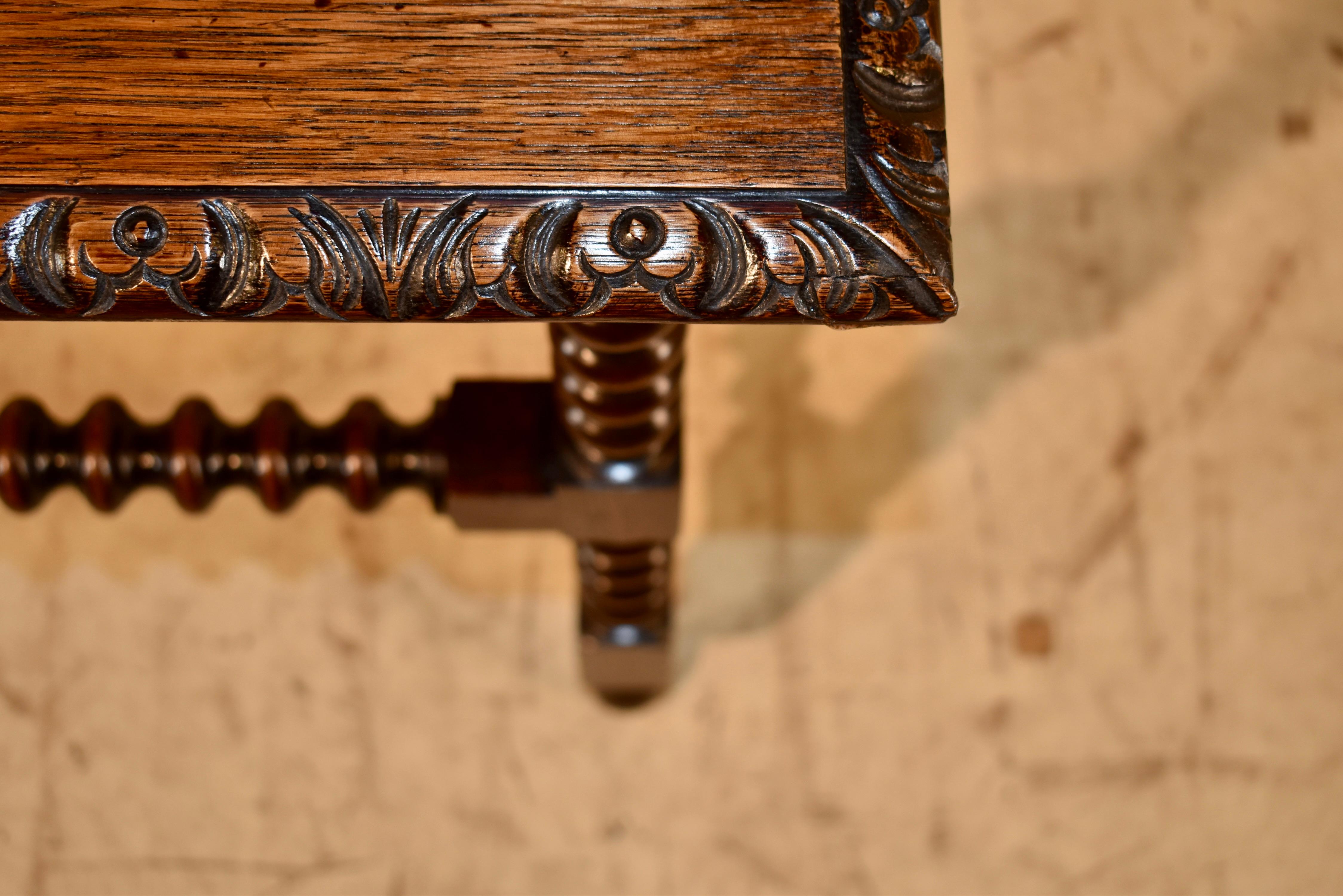 19th Century English Oak Bobbin Leg Side Table For Sale 4