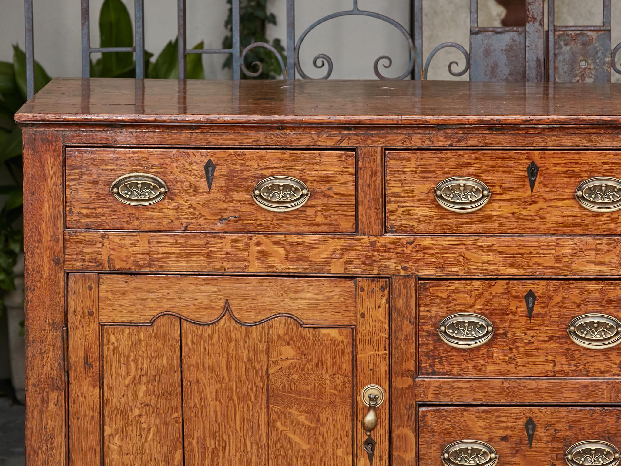 19th Century English Oak Buffet with Six Drawers, Two Doors and Brass Hardware For Sale 1