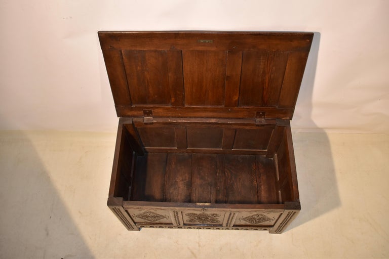 19th Century English Oak Carved Blanket Chest For Sale 5