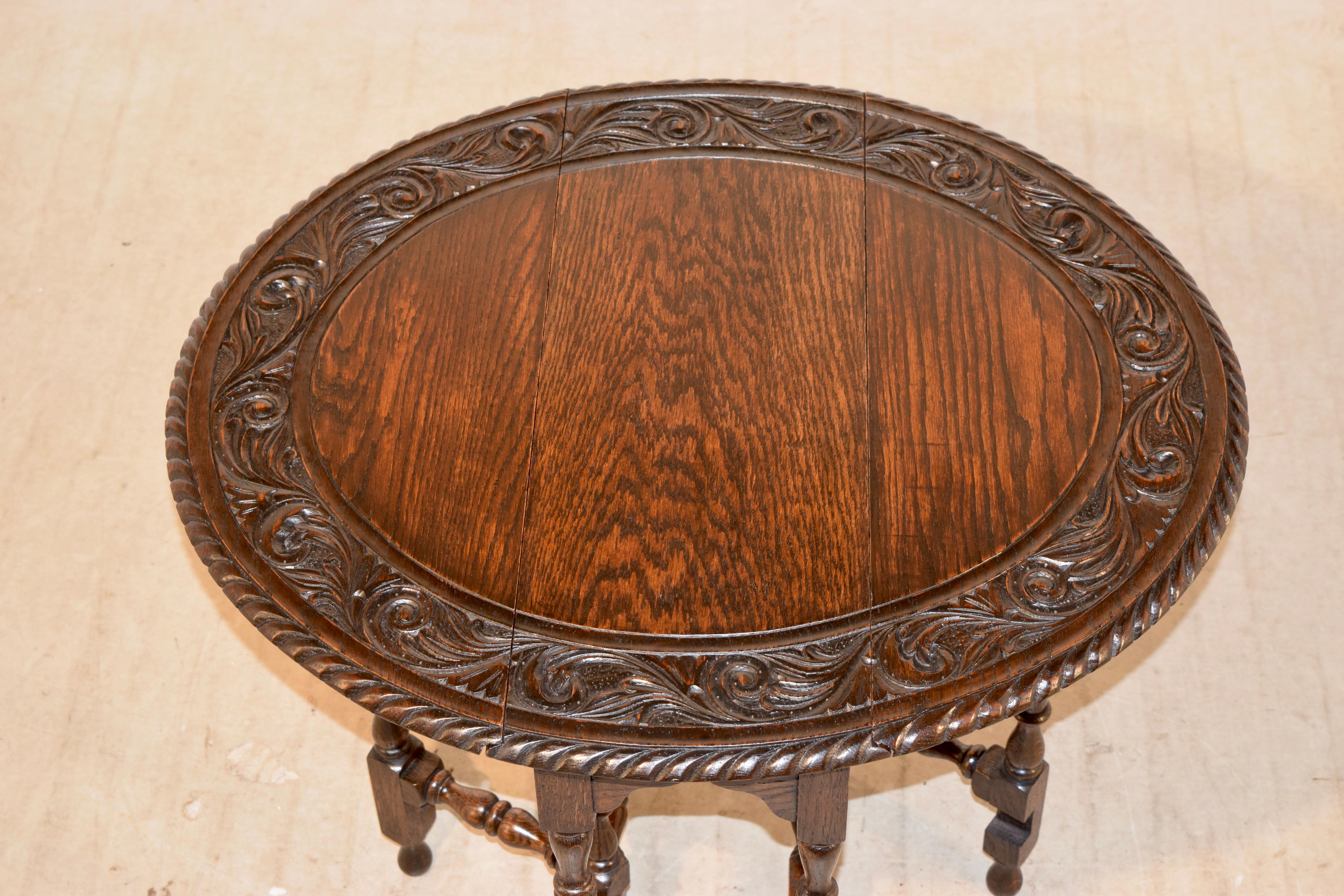 19th Century English Oak Carved Gate-Leg Table For Sale 5