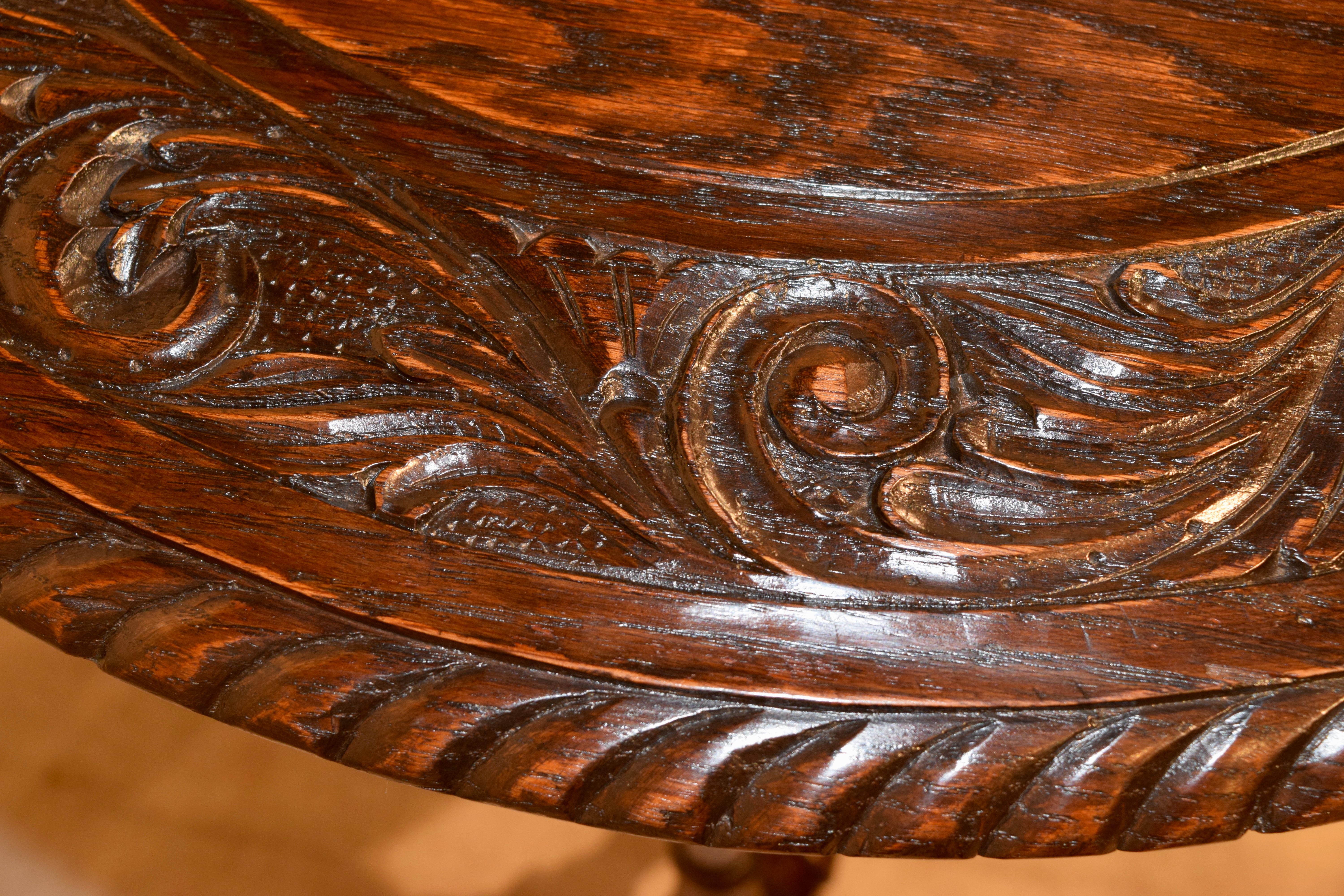 19th Century English Oak Carved Gate-Leg Table For Sale 7