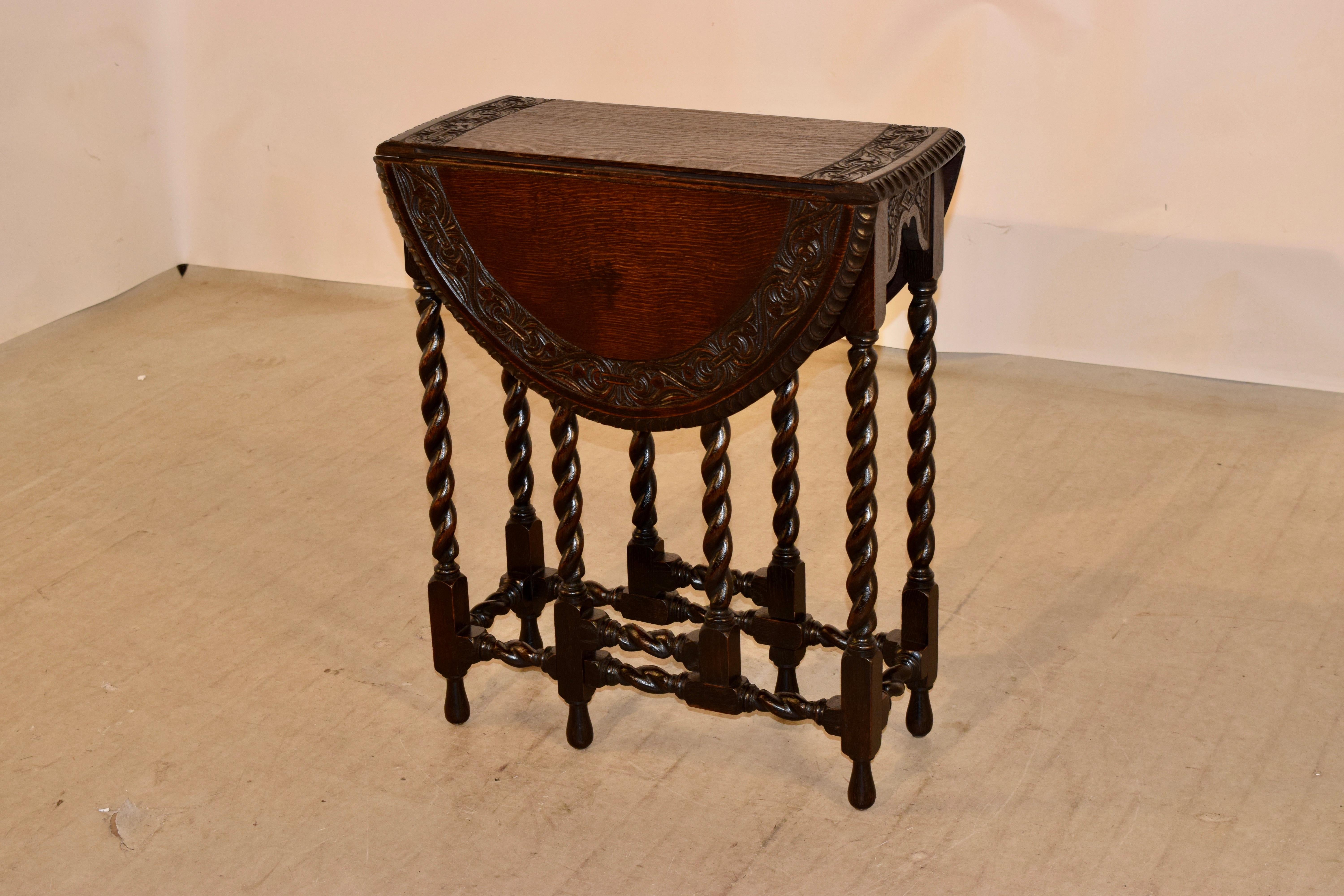 Victorian 19th Century English Oak Carved Gate Leg Table For Sale
