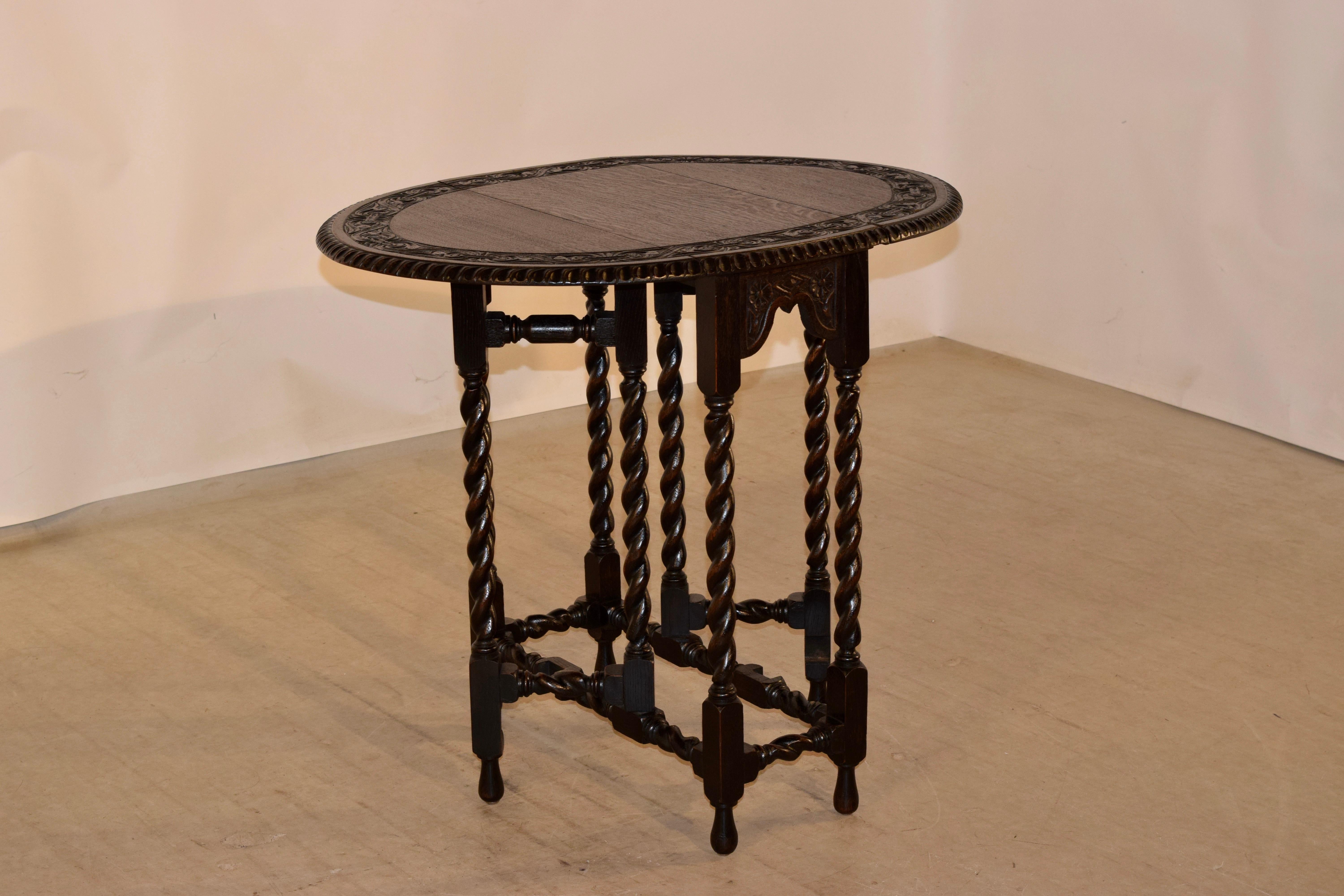 19th Century English Oak Carved Gate Leg Table For Sale 2