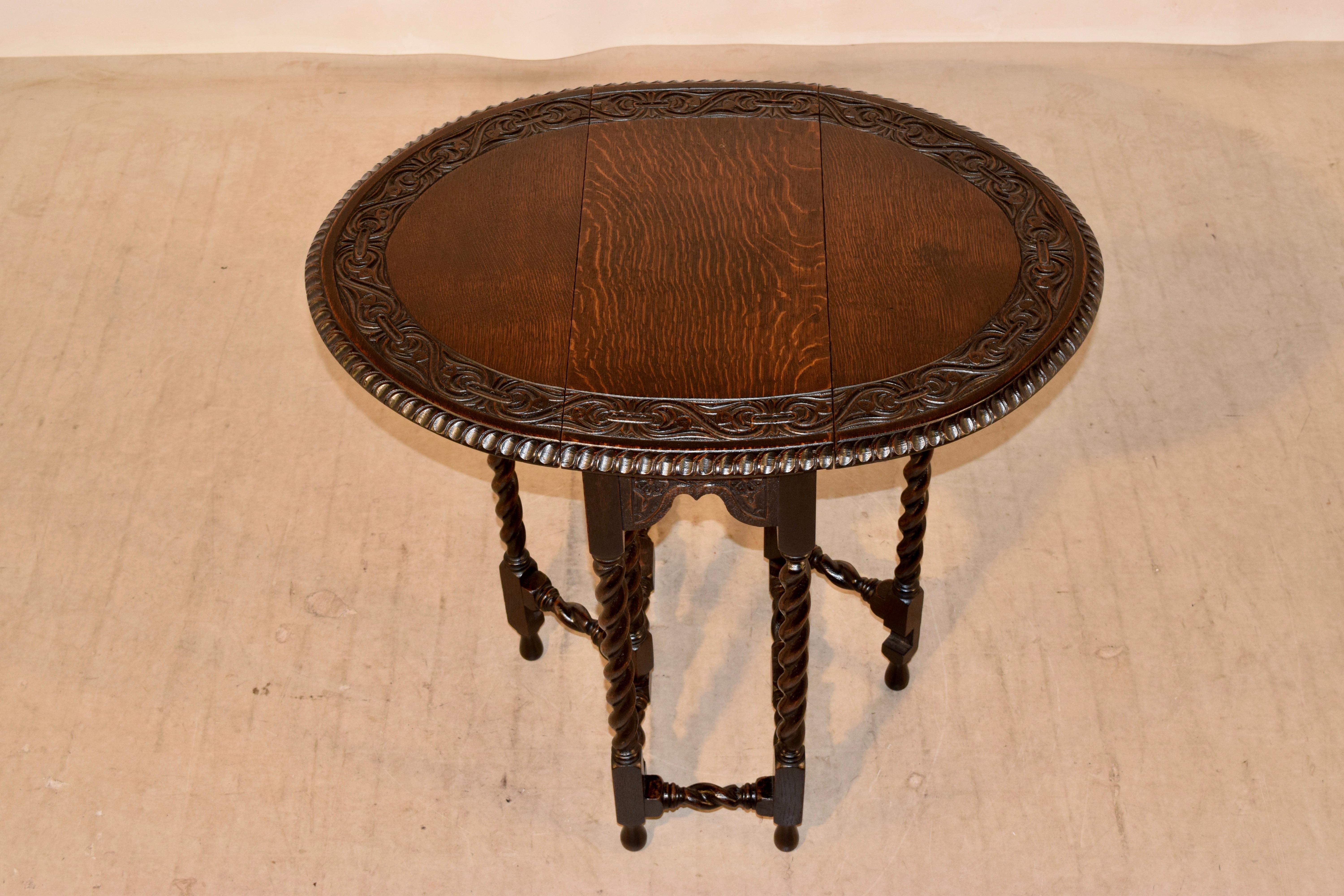 19th Century English Oak Carved Gate Leg Table For Sale 5