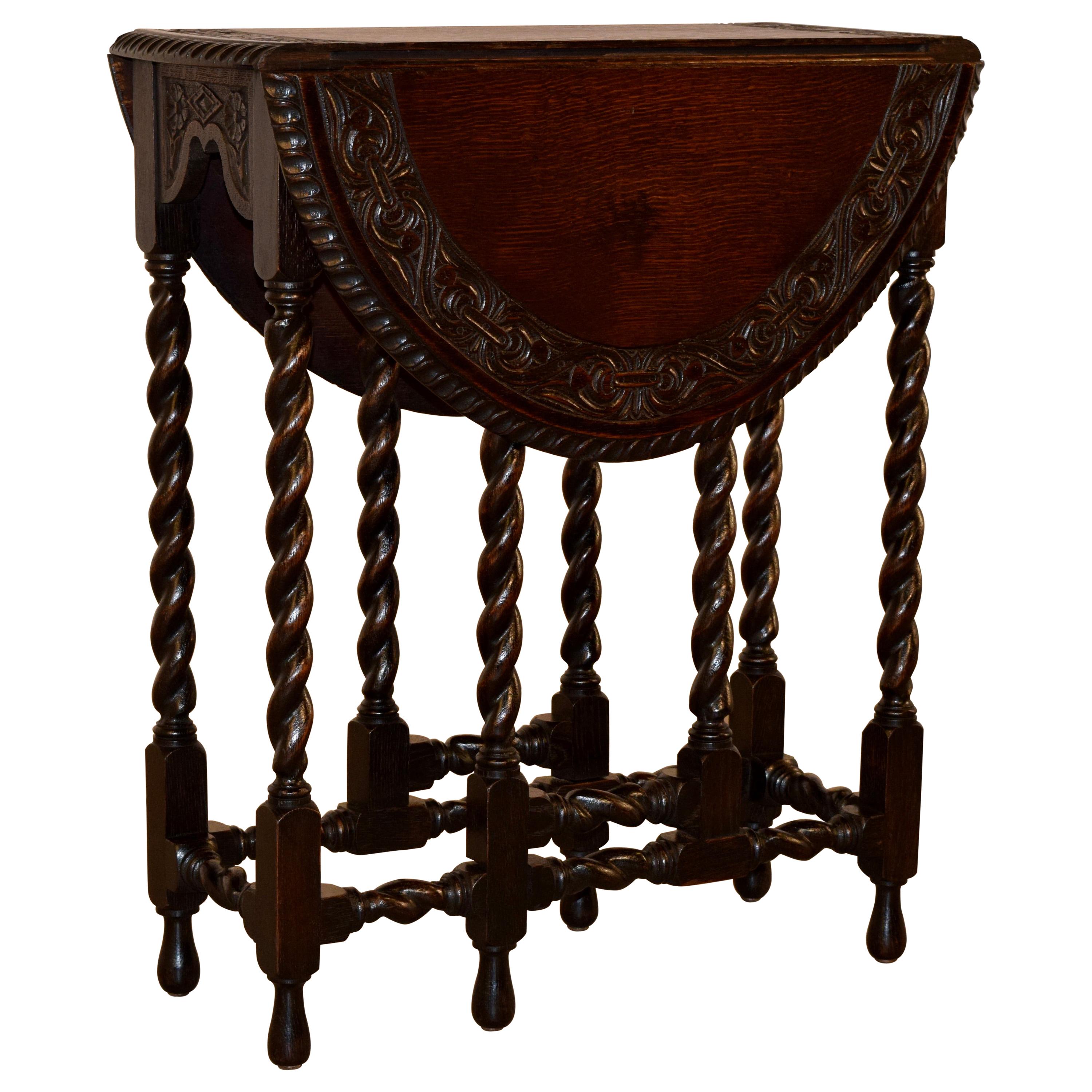 19th Century English Oak Carved Gate Leg Table For Sale