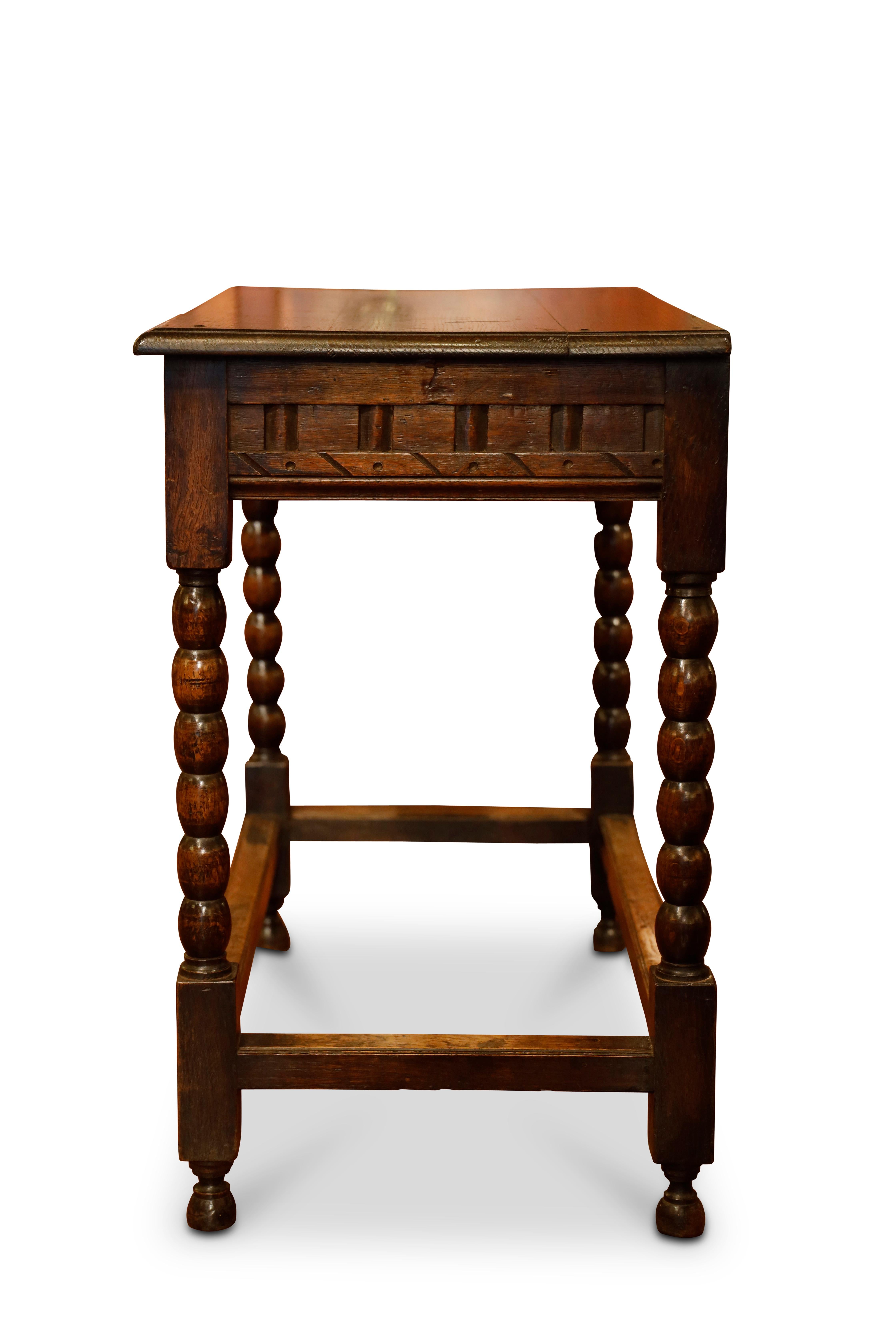 19th Century English Oak Carved Side Table For Sale 8