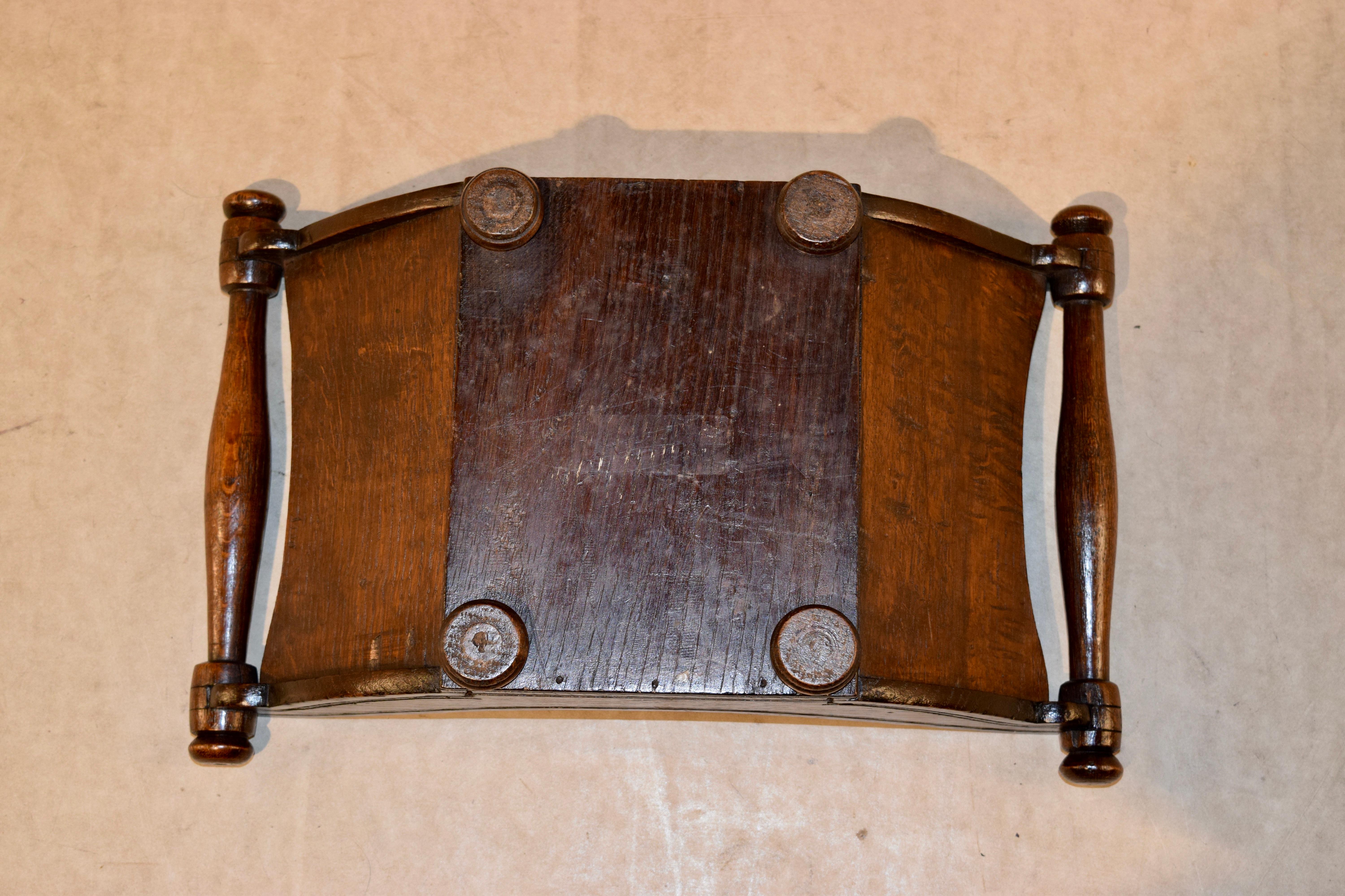 19th Century English Oak Cheese Cradle For Sale 4