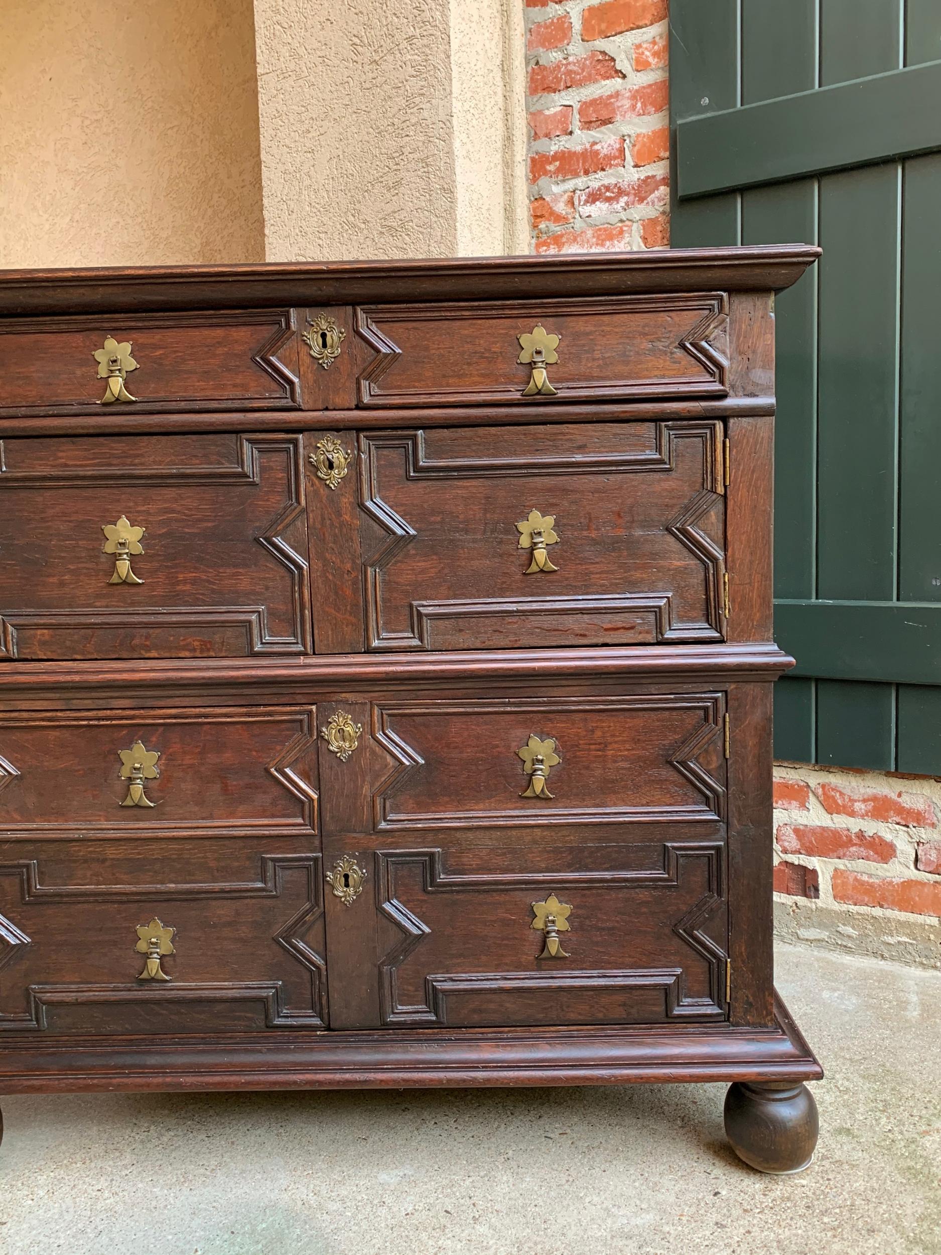 19th century English Oak Chest of Drawers Jacobean Cabinet Commode Sofa Table 8