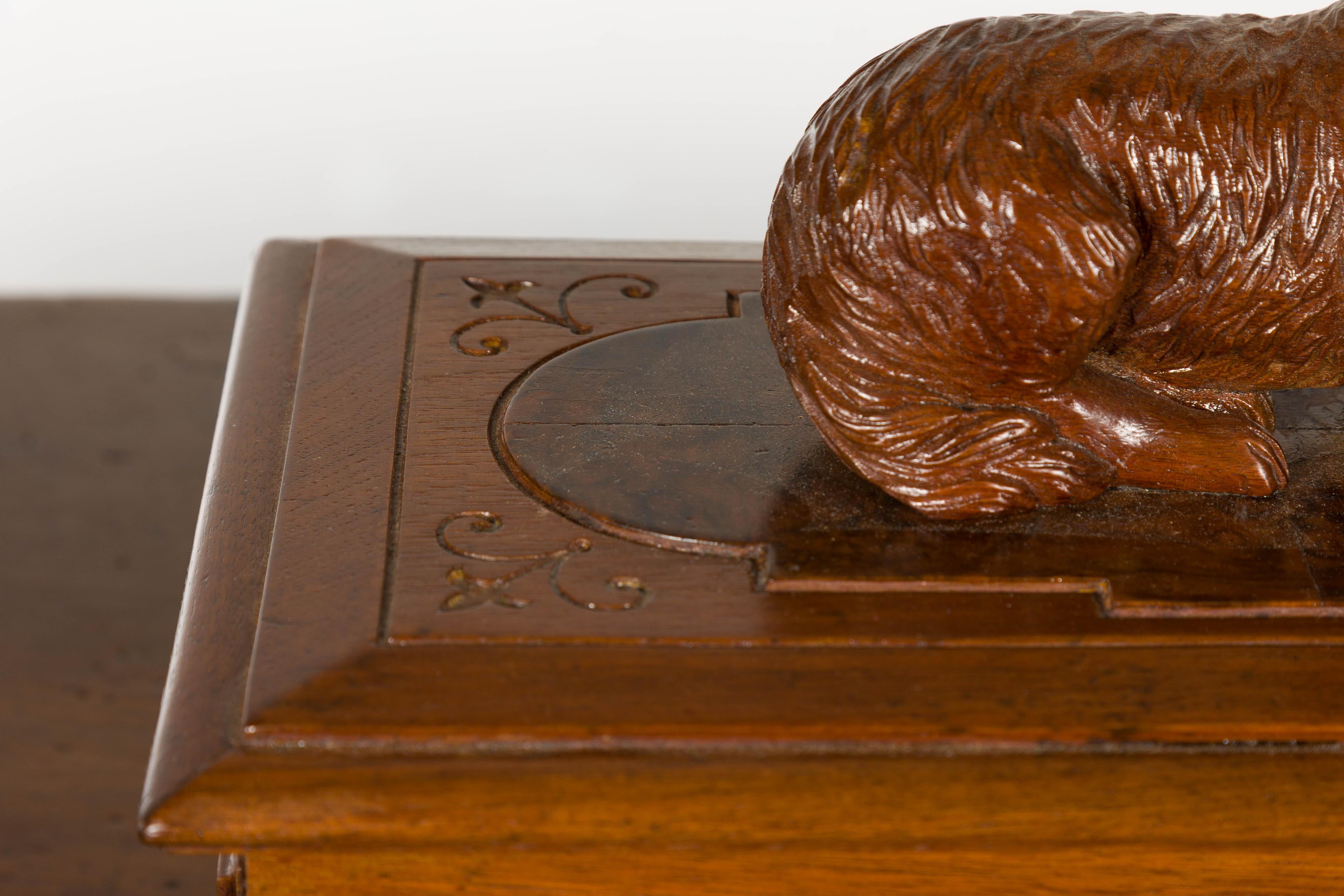 19th Century English Oak Decorative Box with Dog Carving For Sale 3