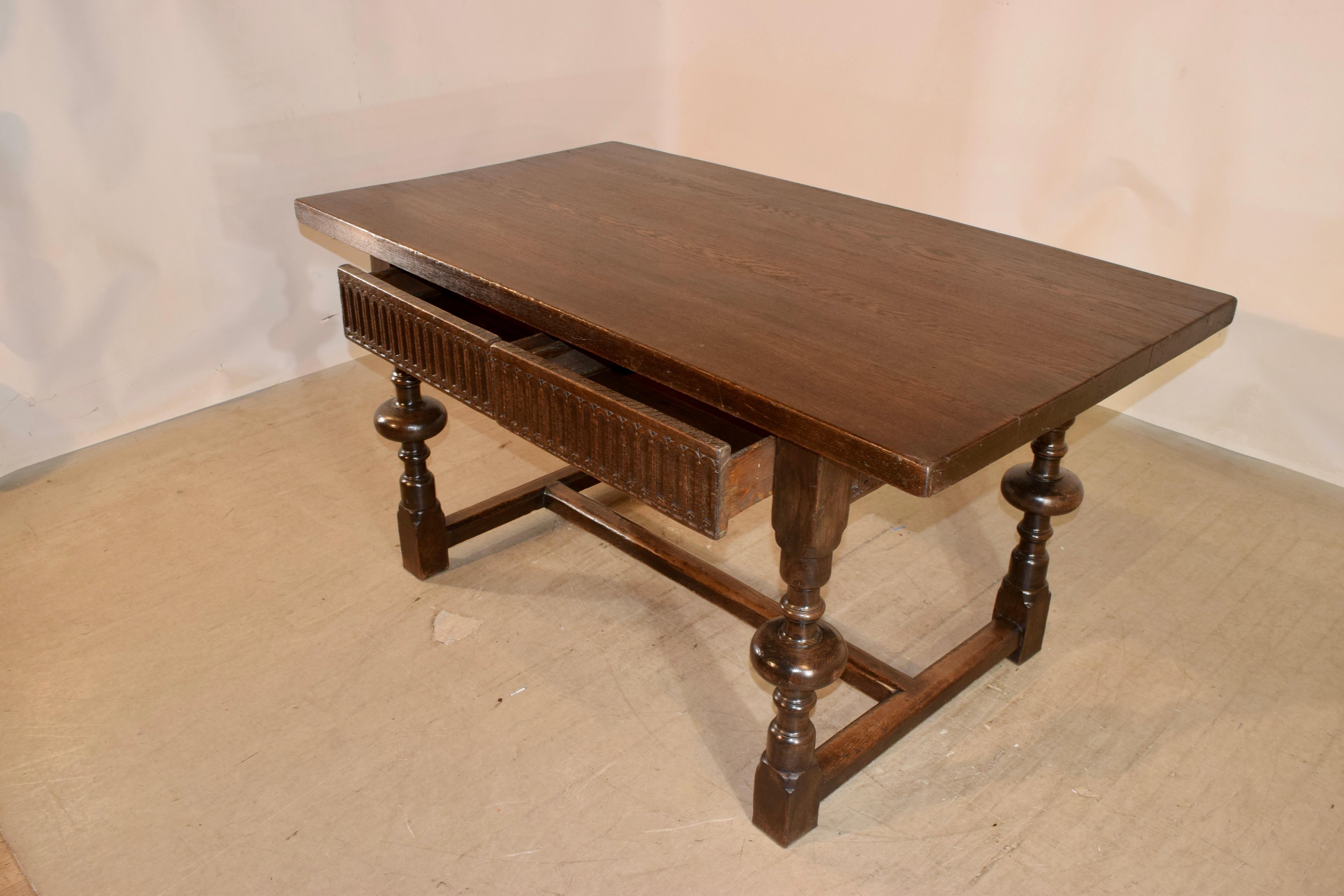 19th Century English Oak Desk with Two Drawers For Sale 3