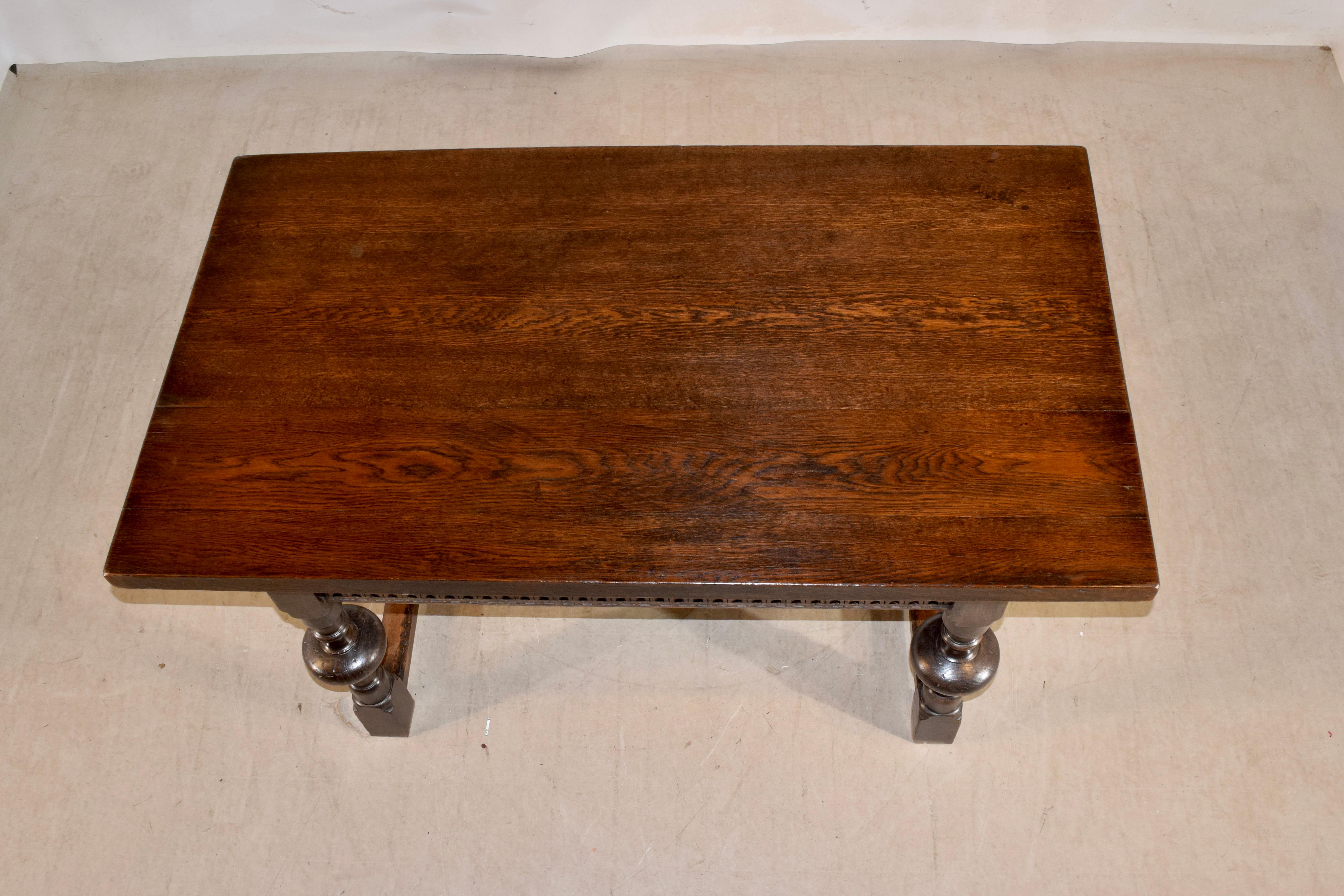 19th Century English Oak Desk with Two Drawers For Sale 5