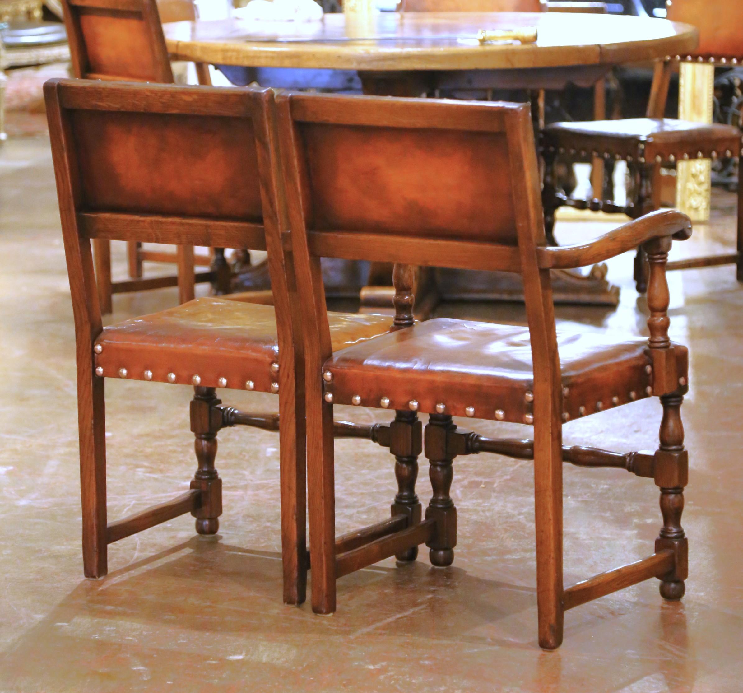 Englische Eichenstühle und -sessel des 19. Jahrhunderts mit Ledersitzen, 6-teilig im Angebot 9