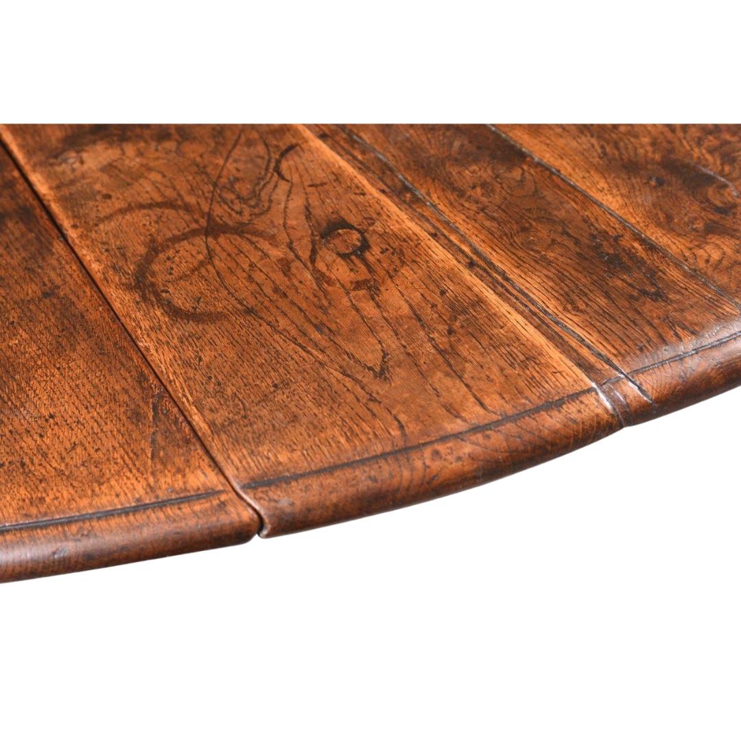 19th Century English Oak Double Gateleg Barley Twist Table In Good Condition For Sale In Alpharetta, GA