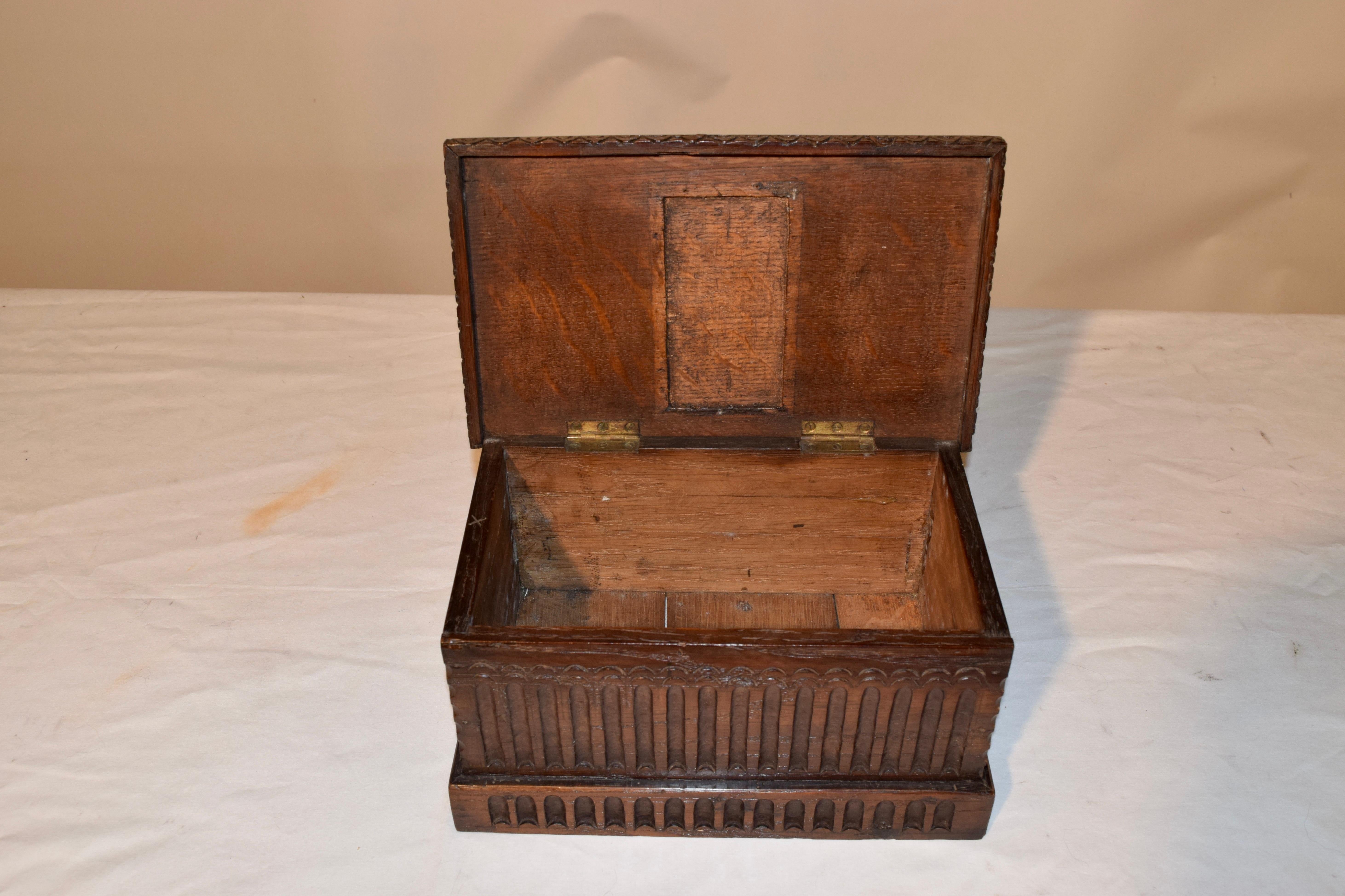 19th Century English Oak Dresser Box For Sale 1