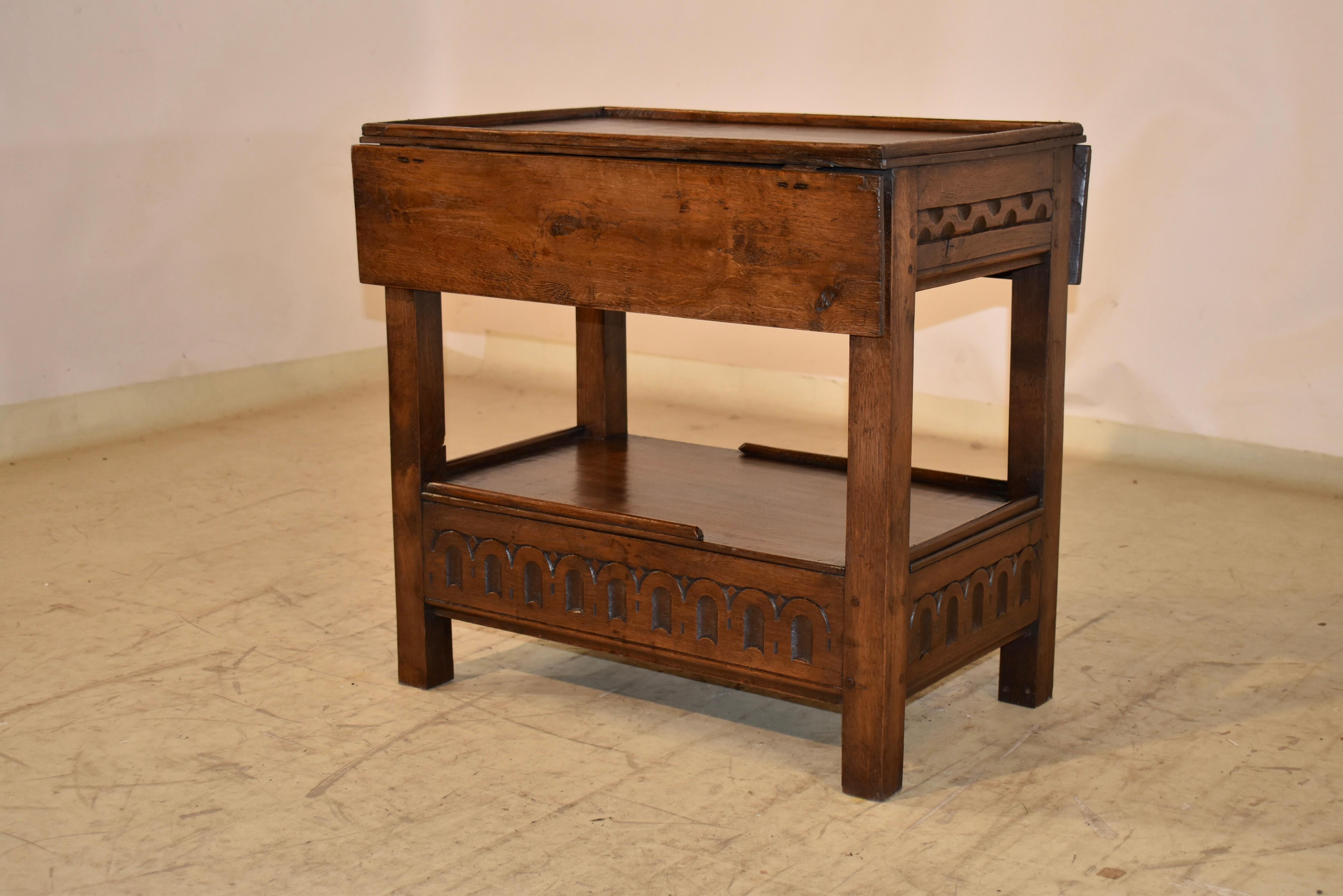 19th Century English Oak Drop Leaf Side Table In Good Condition For Sale In High Point, NC