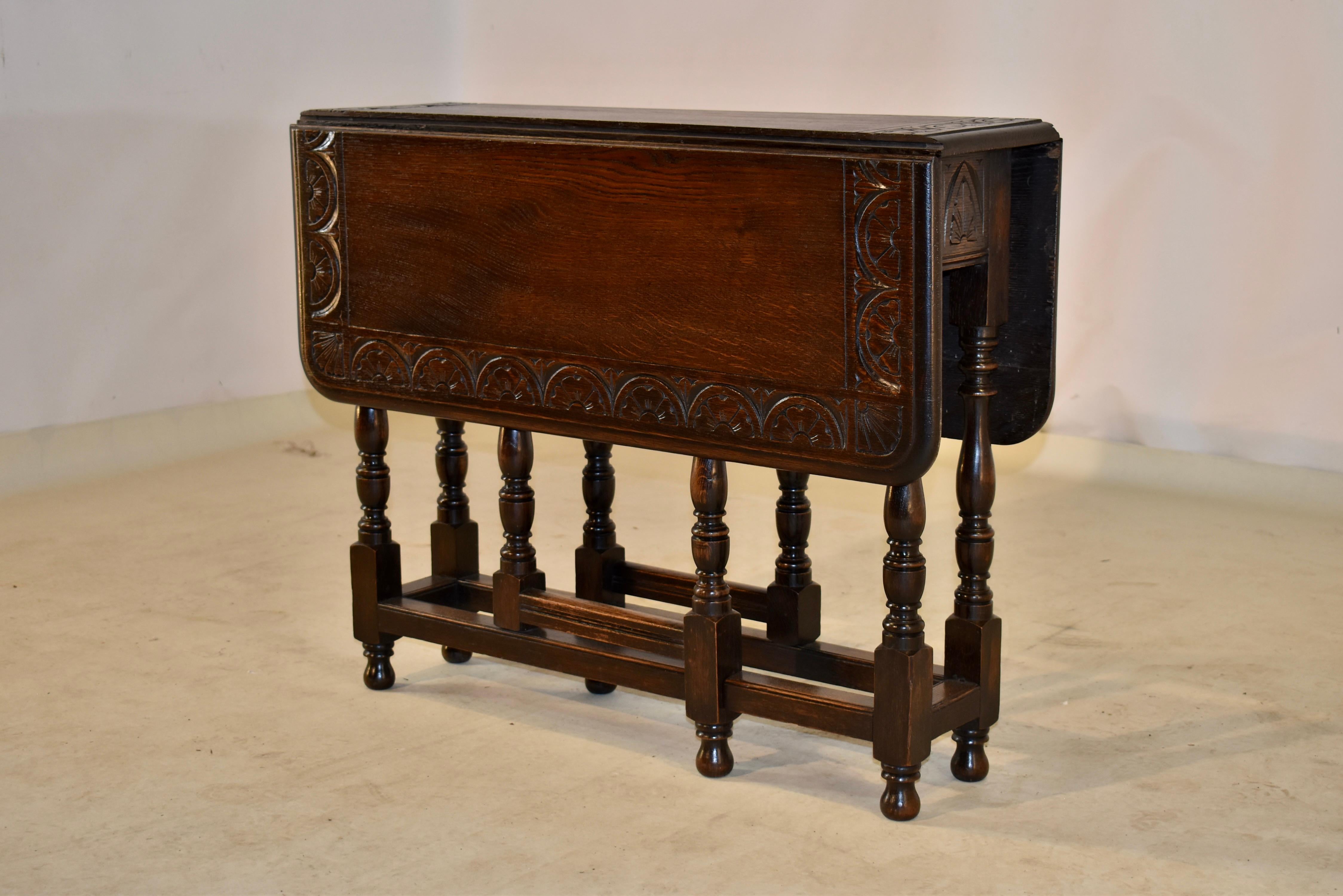 19th Century English Oak Gate Leg Table In Good Condition In High Point, NC