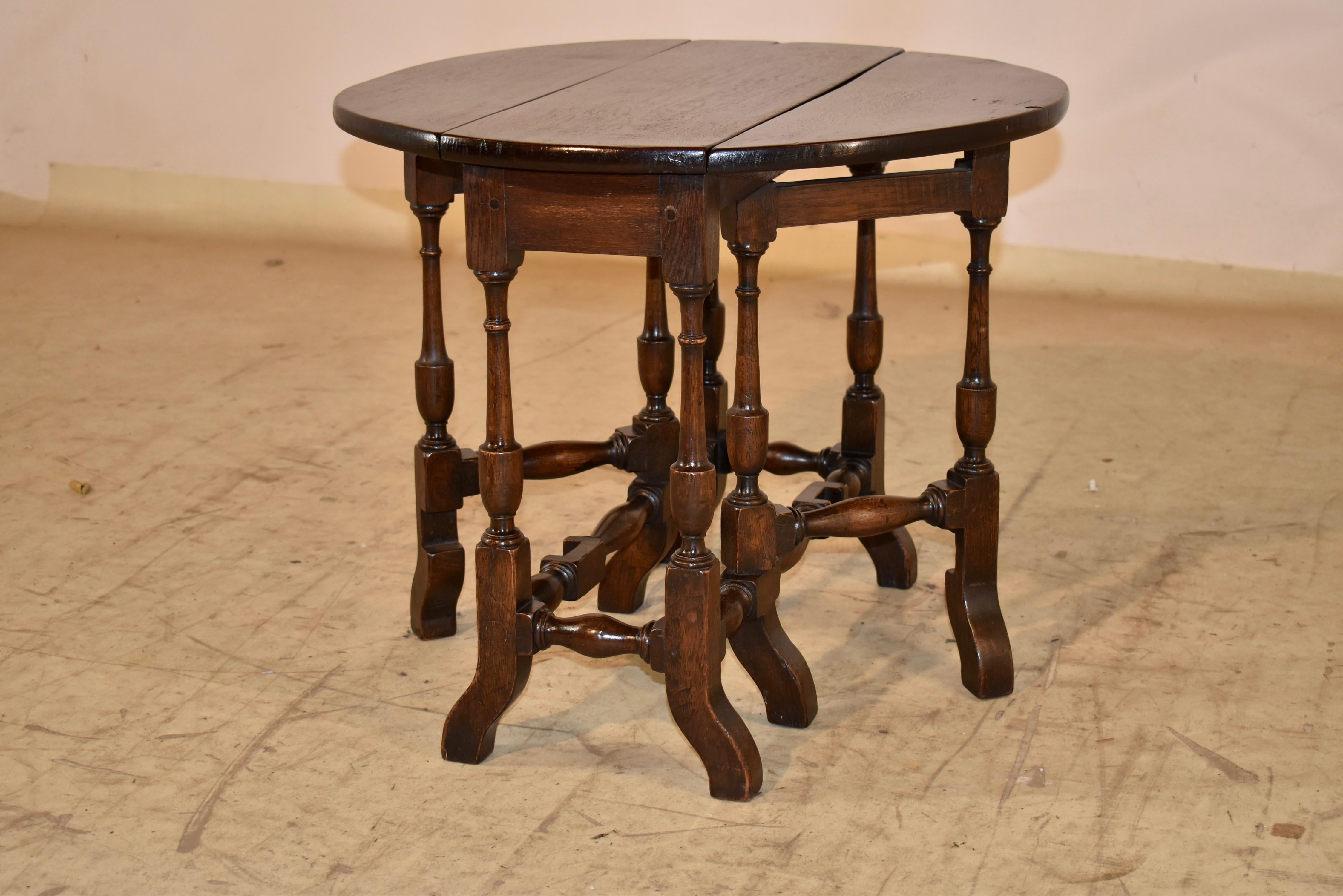 Mesa inglesa del siglo XIX con patas de pórtico de roble en venta 1