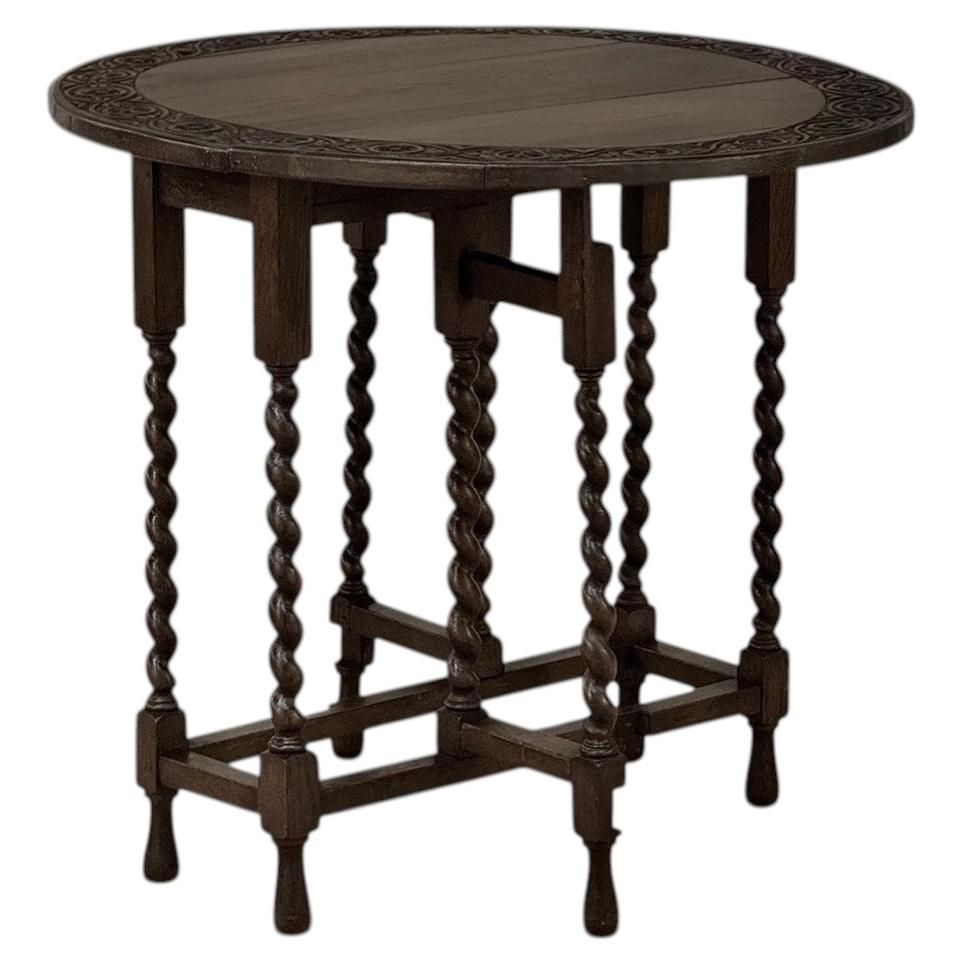 19th Century English Oak Gateleg Drop Leaf Occasional Table For Sale