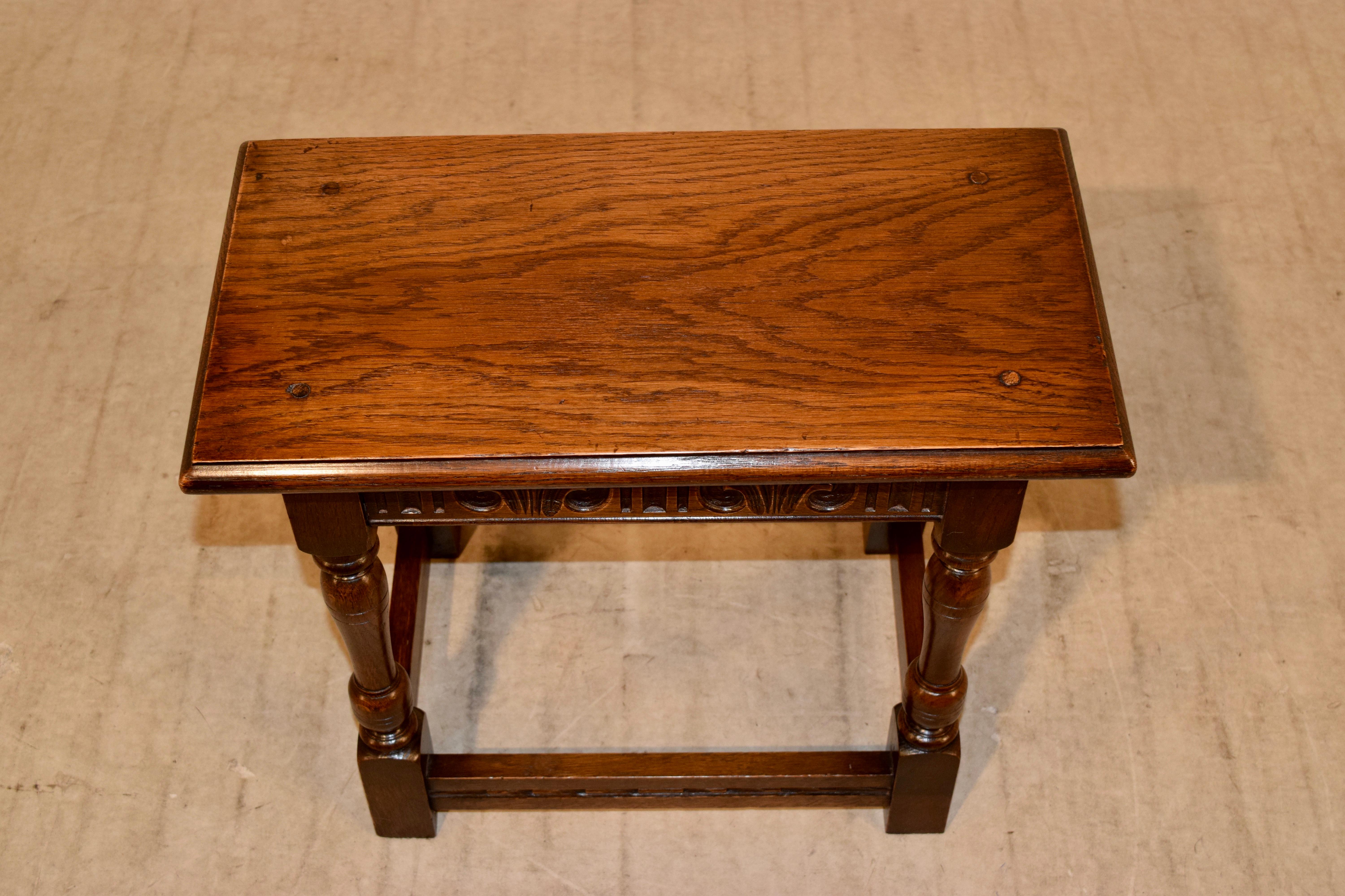 19th Century English Oak Joint Stool In Good Condition In High Point, NC