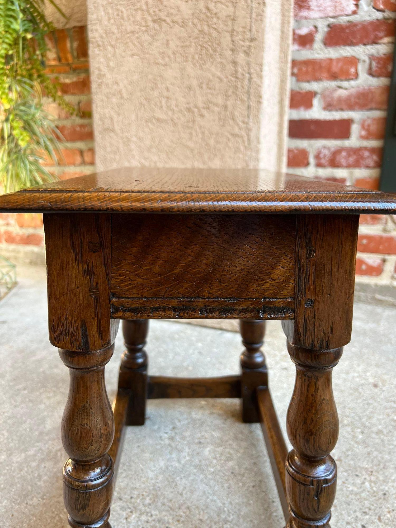 19th century English Oak Joint Stool Pegged Bench Display Stand For Sale 12
