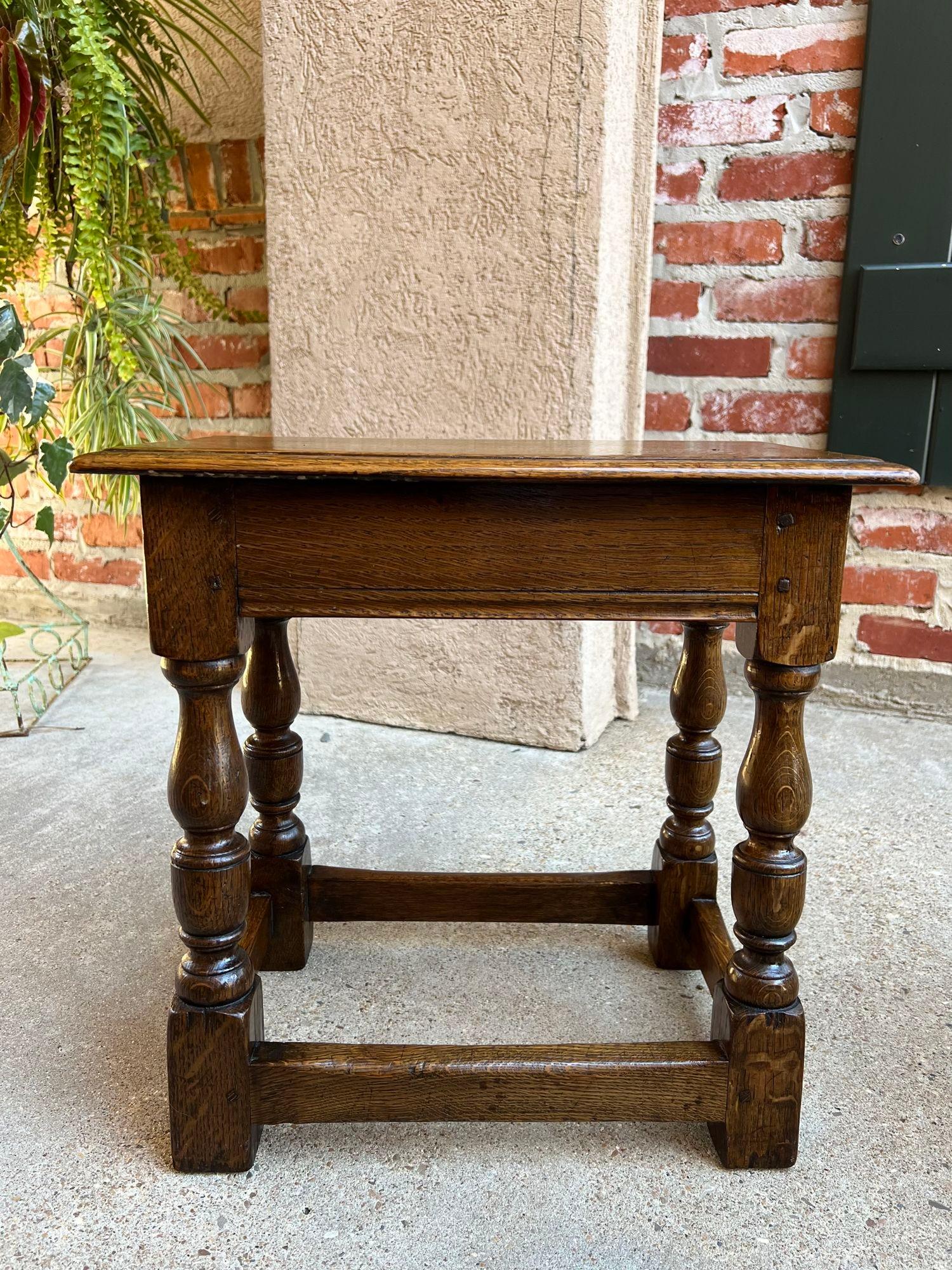 British 19th century English Oak Joint Stool Pegged Bench Display Stand For Sale