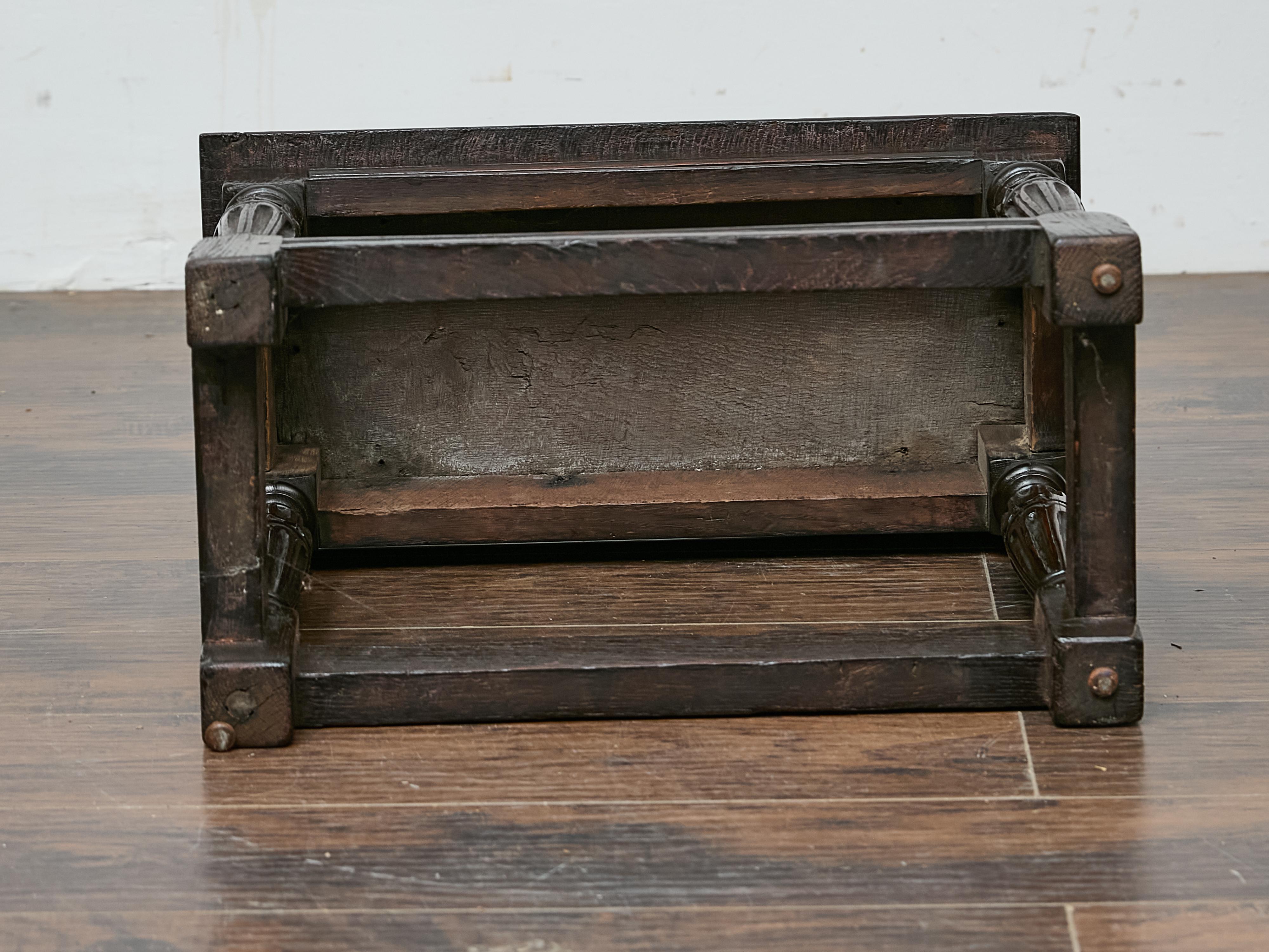 Tabouret joint anglais du 19ème siècle avec pieds tournés en vente 5