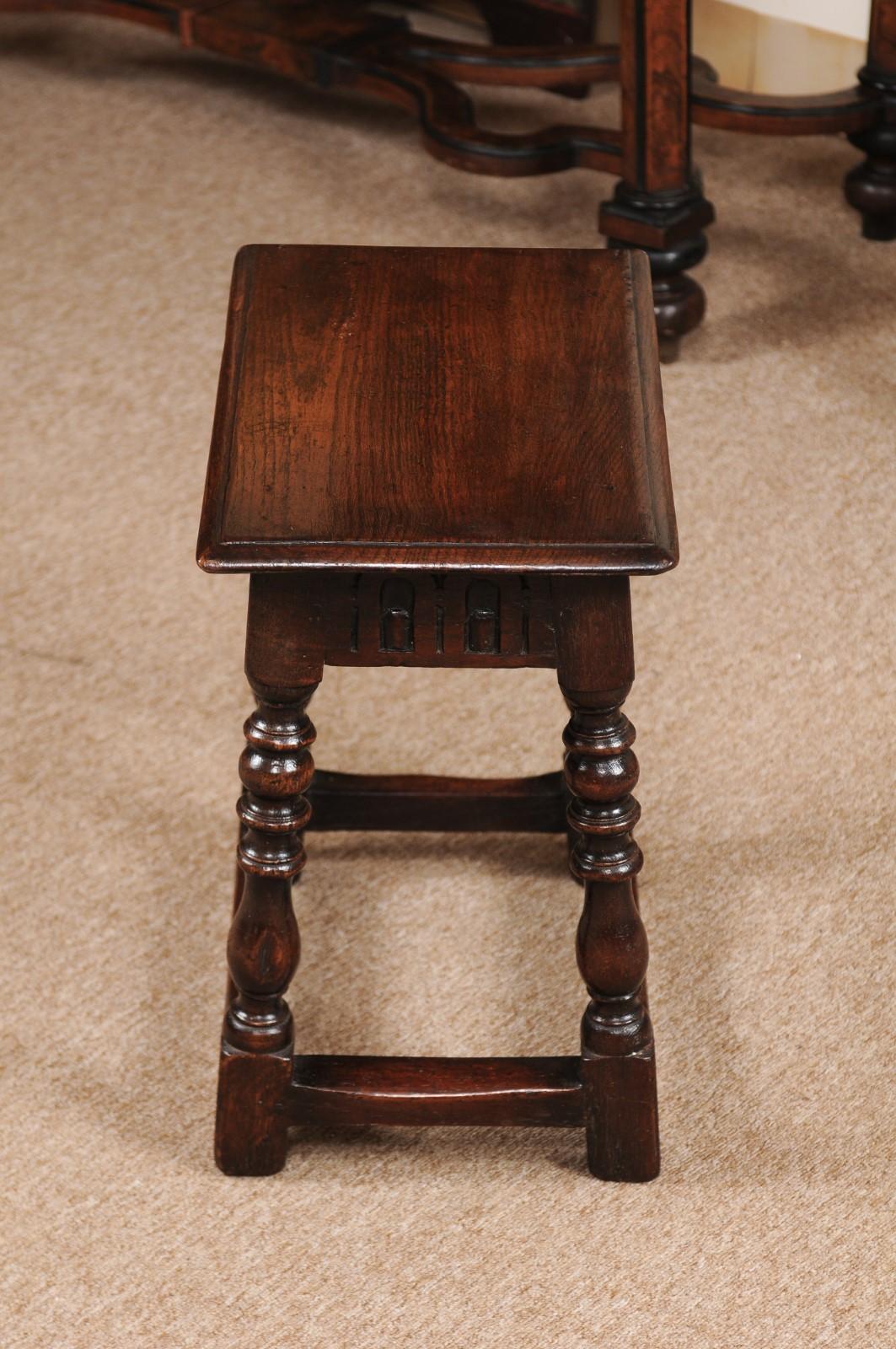 19th Century English Oak Joint Stool with Turned Legs In Good Condition In Atlanta, GA