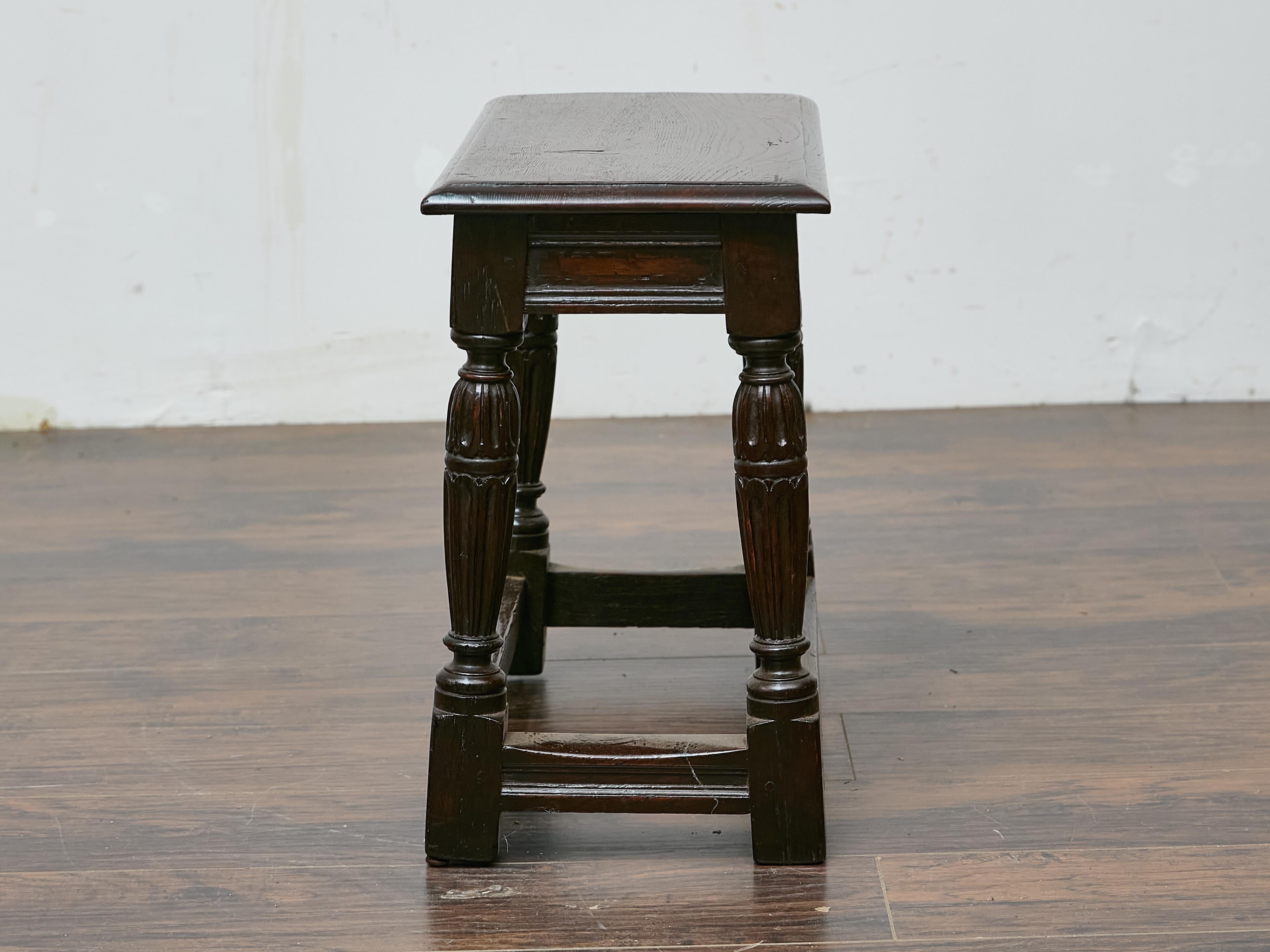 XIXe siècle Tabouret joint anglais du 19ème siècle avec pieds tournés en vente
