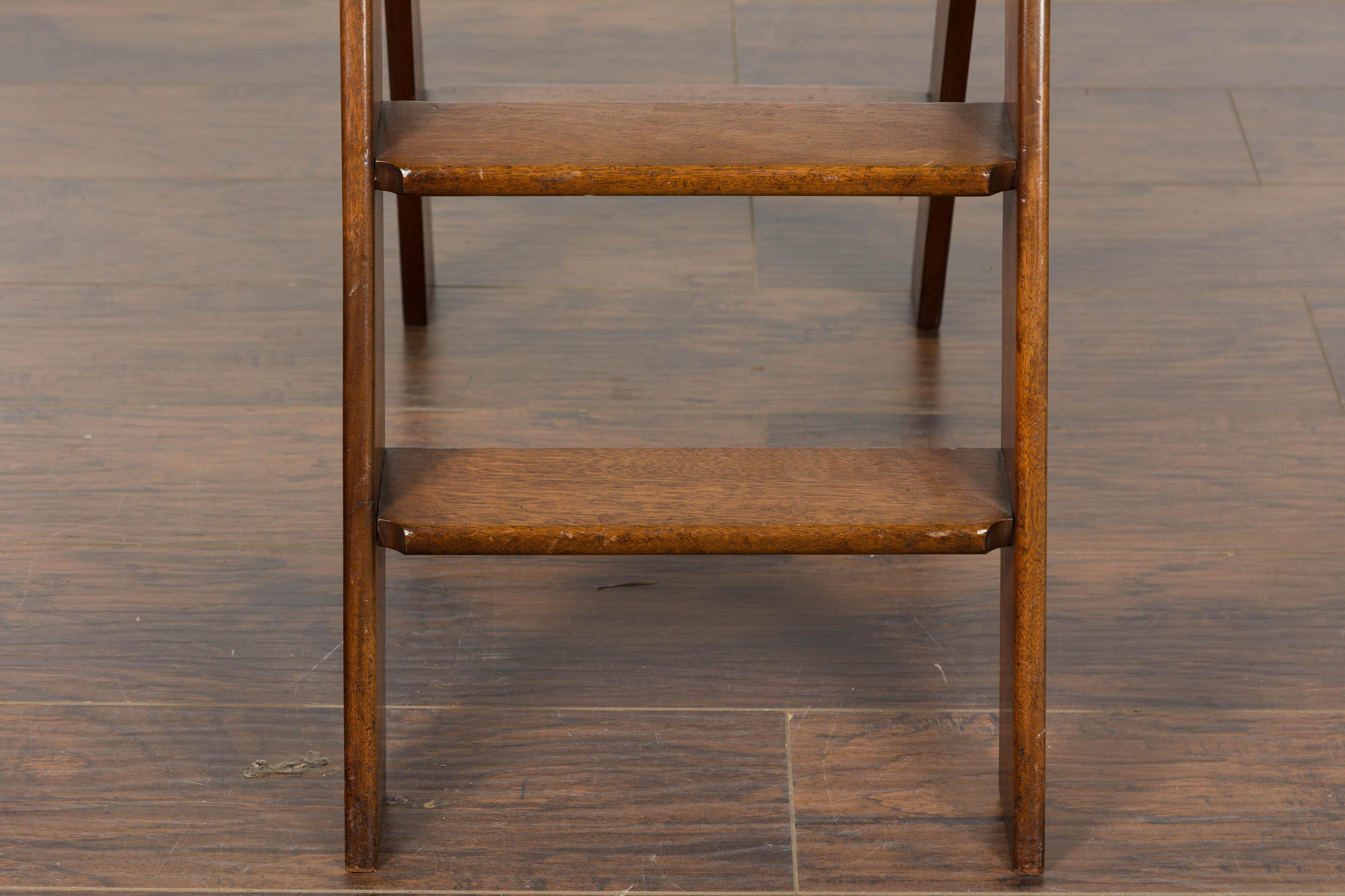 19th Century English Oak Library Step Ladder with Brass Hardware In Good Condition For Sale In Atlanta, GA