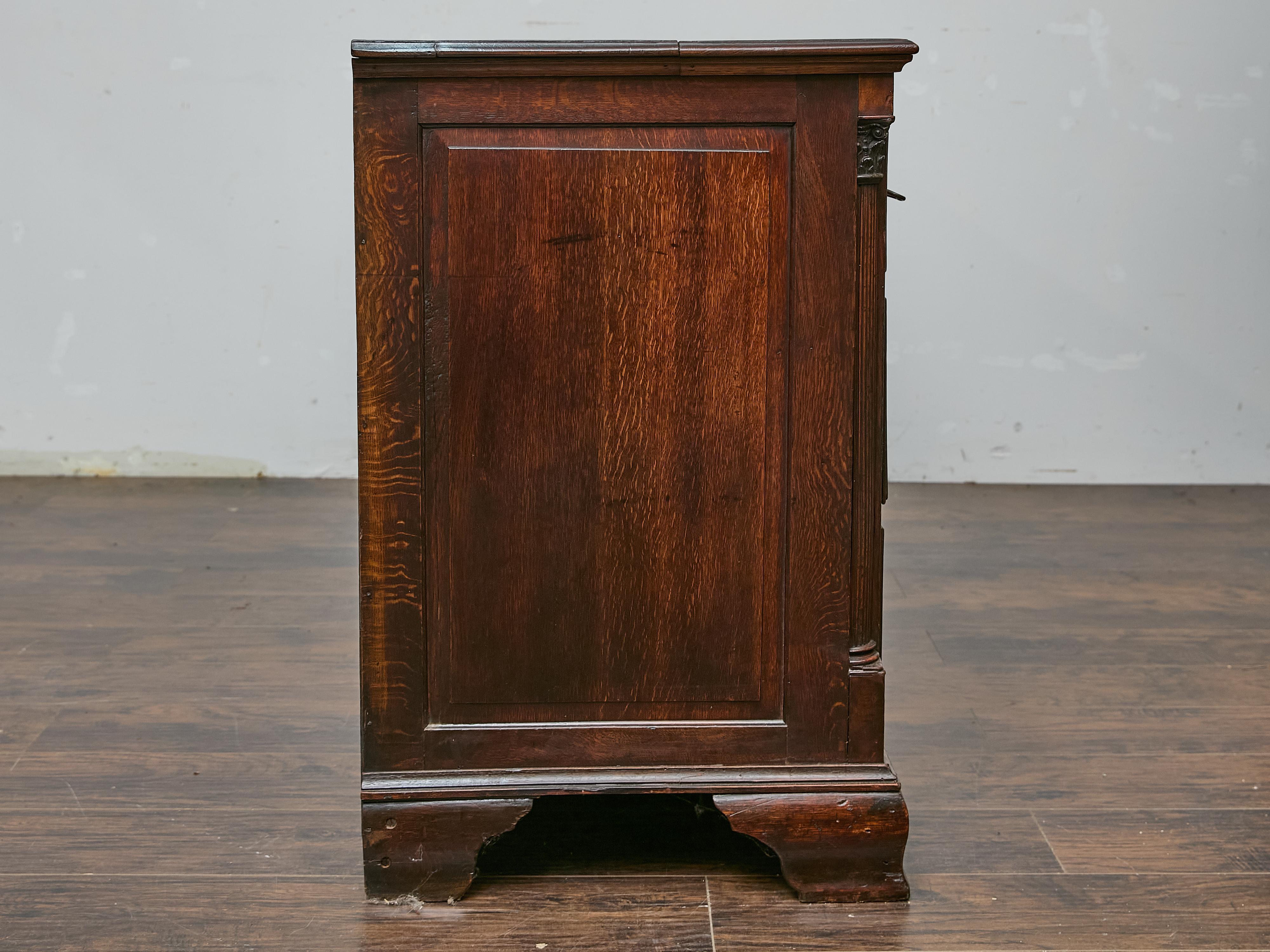 19th Century English Oak Mule Chest with Lift-Top Compartment and Six Drawers 6
