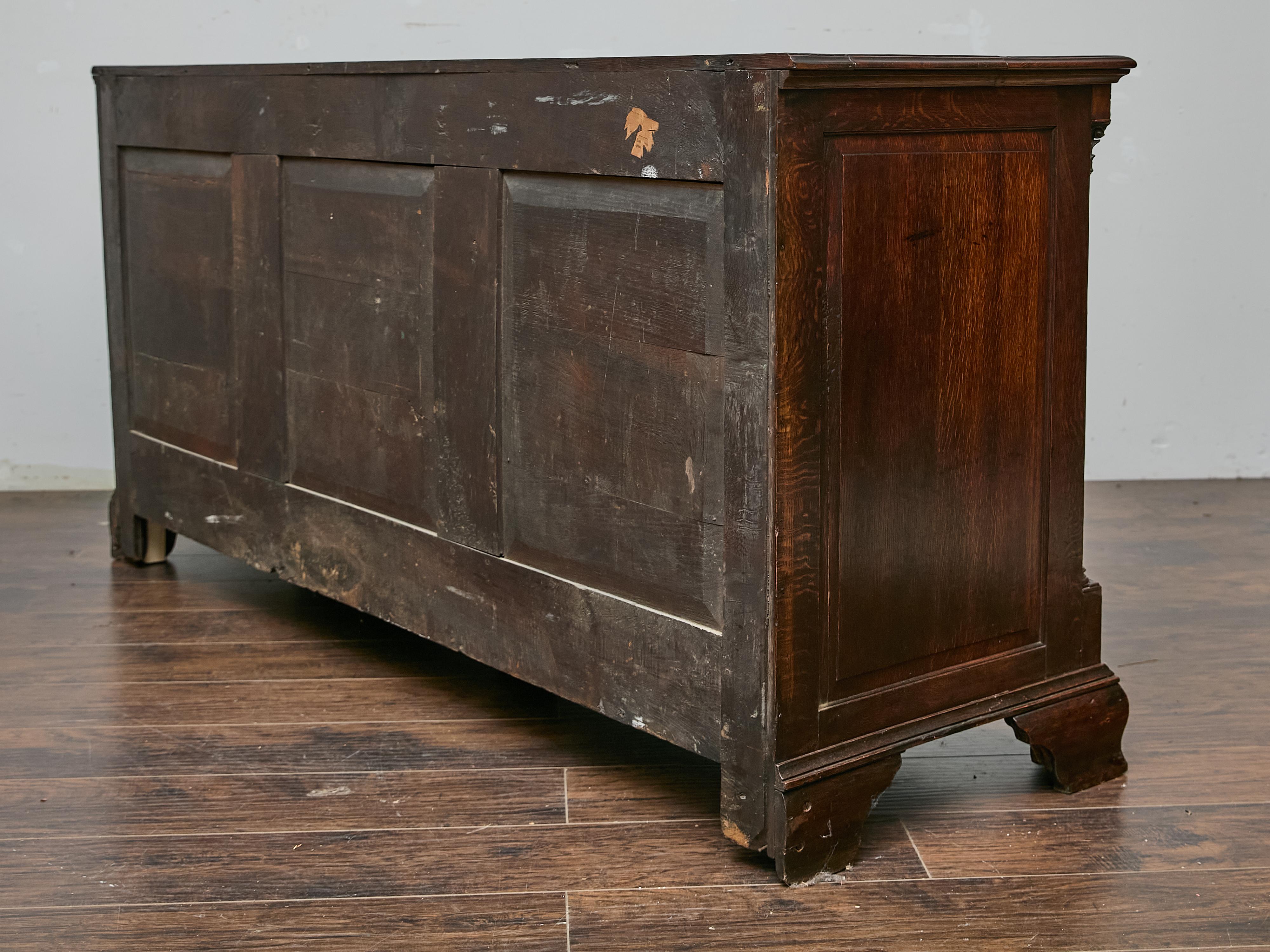 19th Century English Oak Mule Chest with Lift-Top Compartment and Six Drawers 8