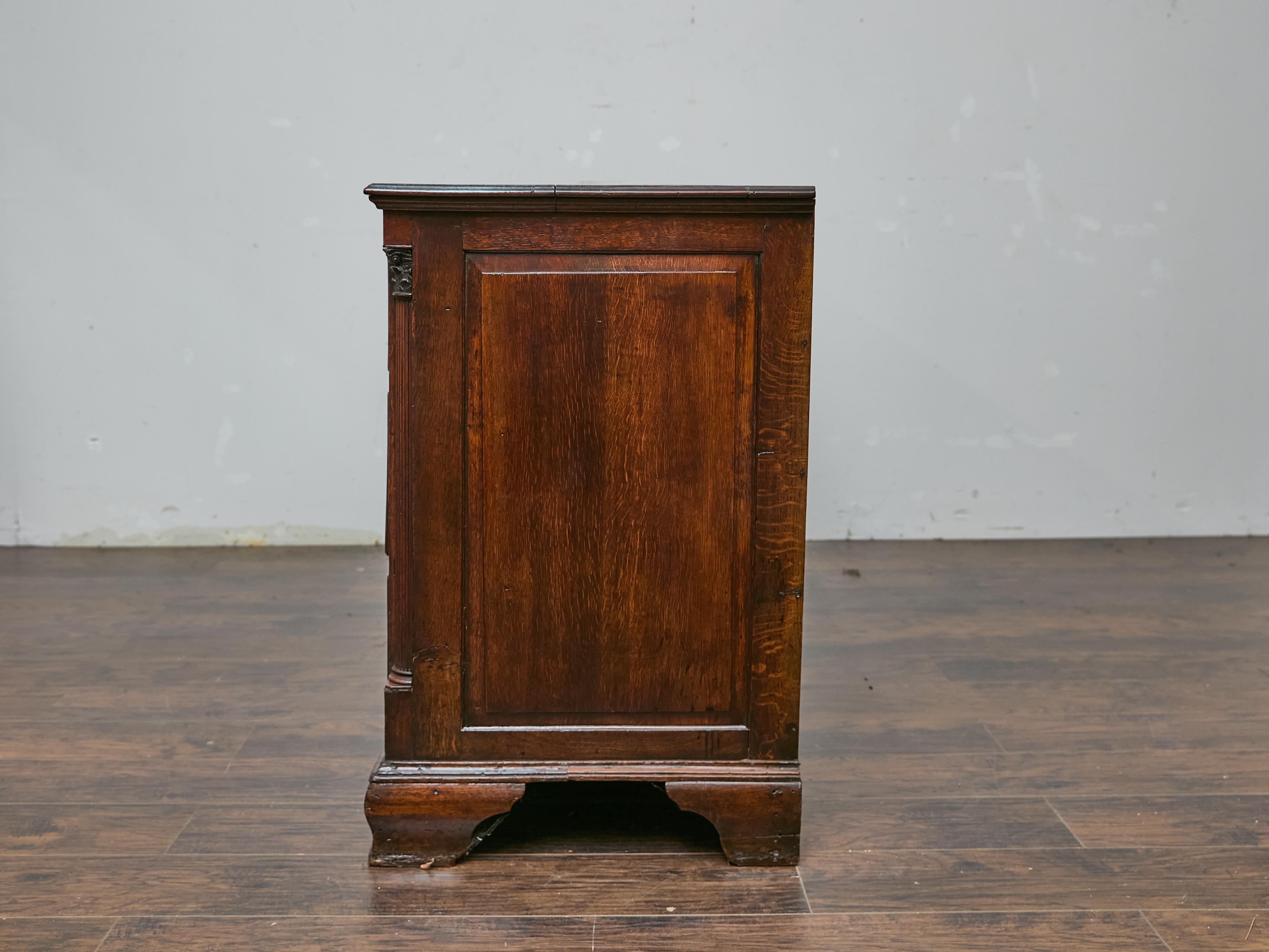 19th Century English Oak Mule Chest with Lift-Top Compartment and Six Drawers 12