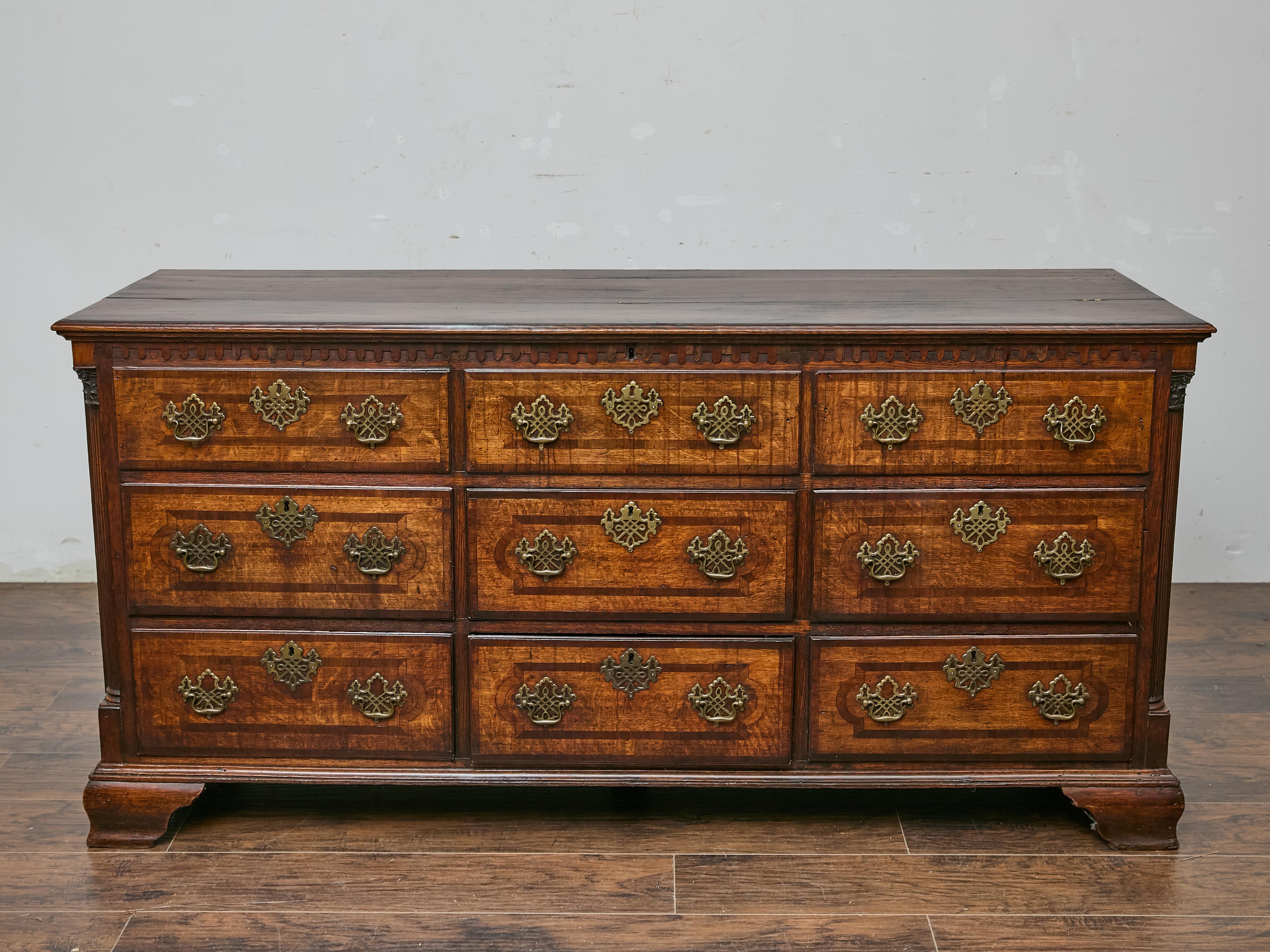 19th Century English Oak Mule Chest with Lift-Top Compartment and Six Drawers In Good Condition In Atlanta, GA