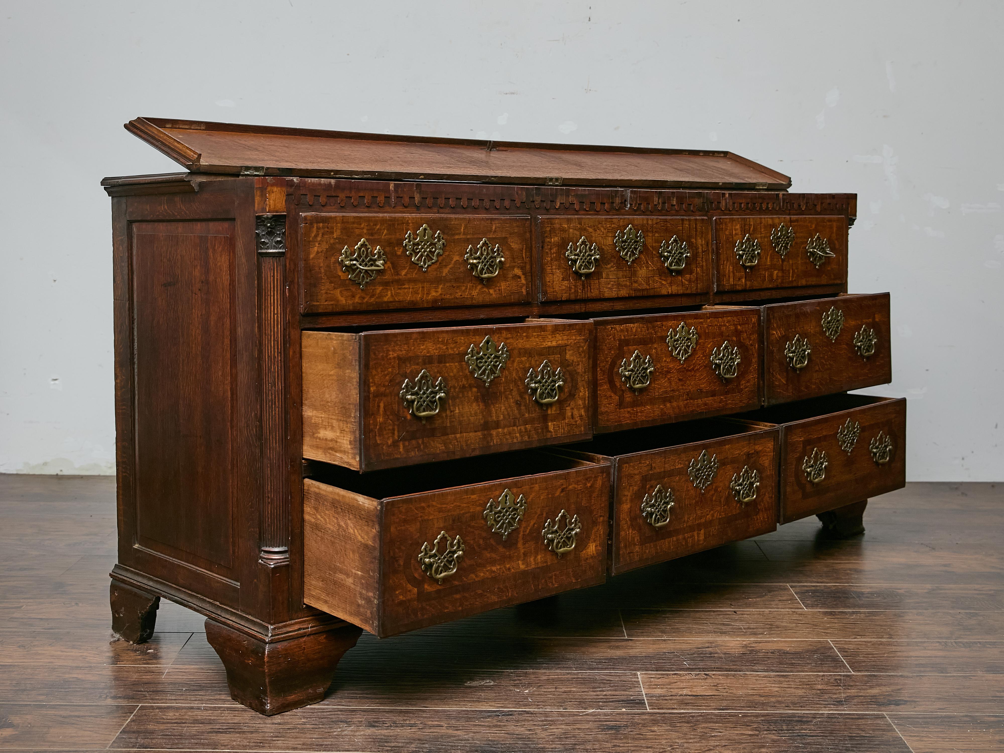 19th Century English Oak Mule Chest with Lift-Top Compartment and Six Drawers 3