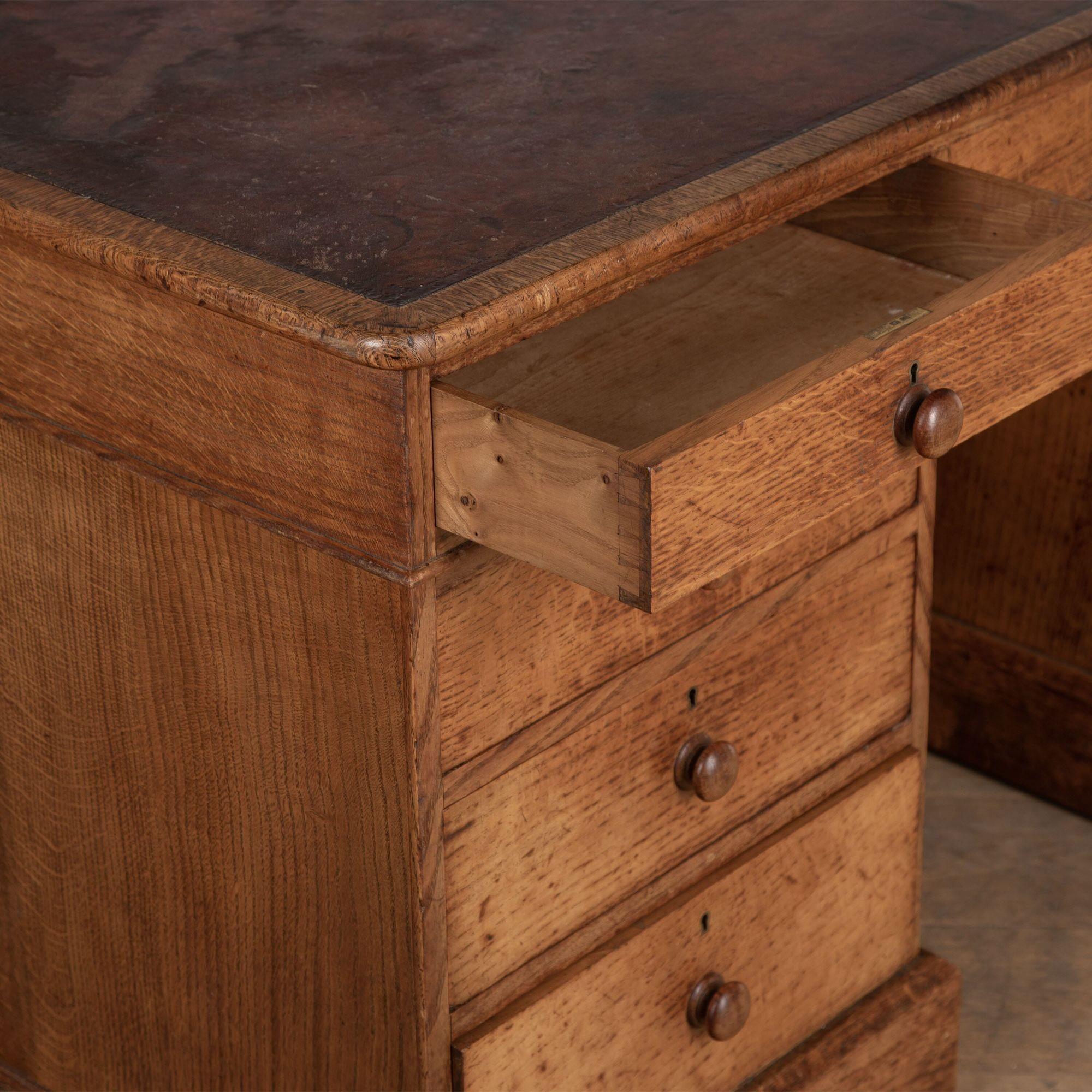 19th Century English Oak Partners Desk For Sale 6