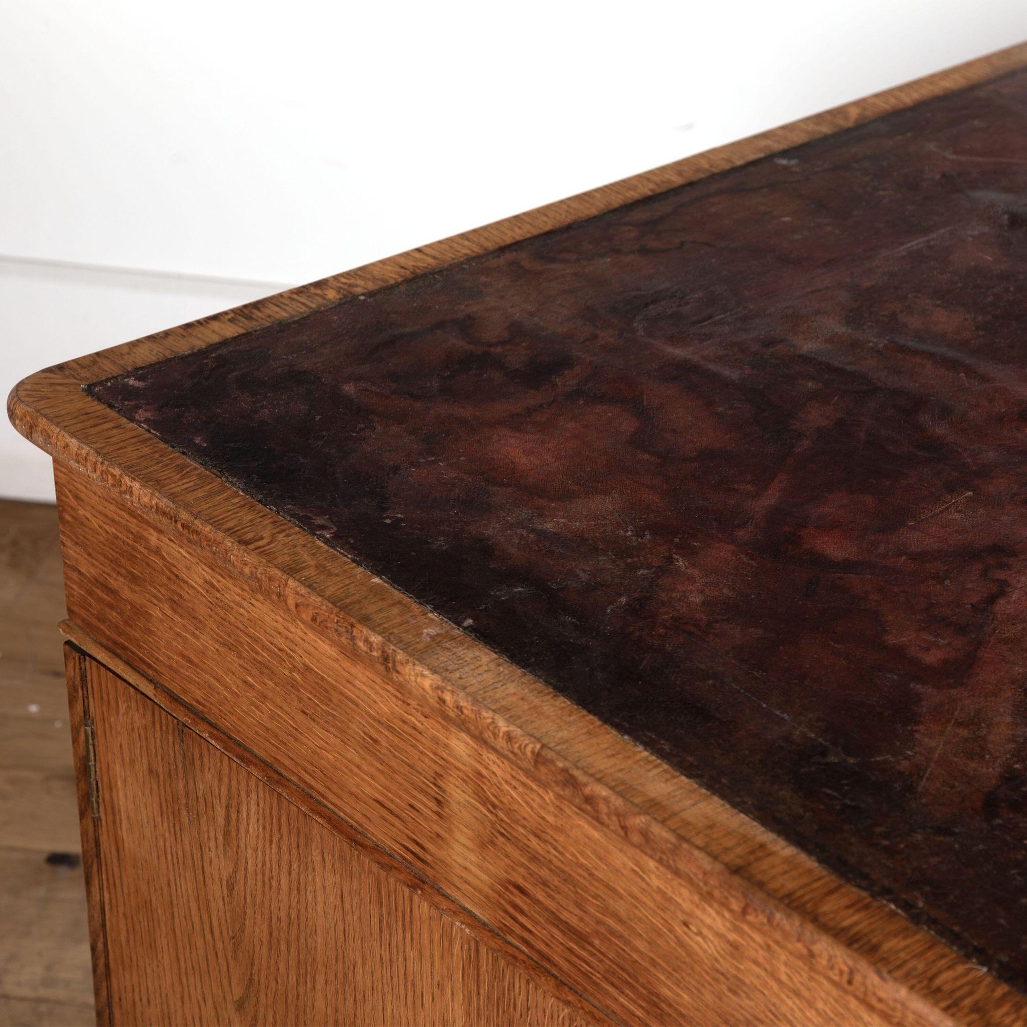 Scrivania inglese del XIX secolo in Oak in vendita 9