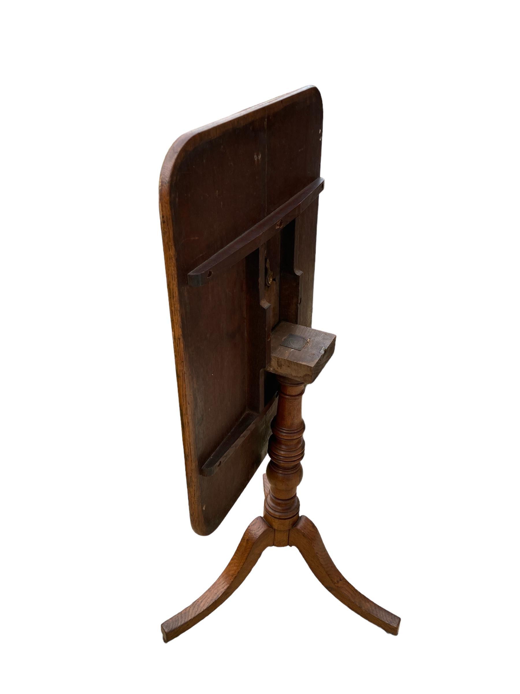 19th Century English Oak Rectangular Tri Legged Tilt top table For Sale 3